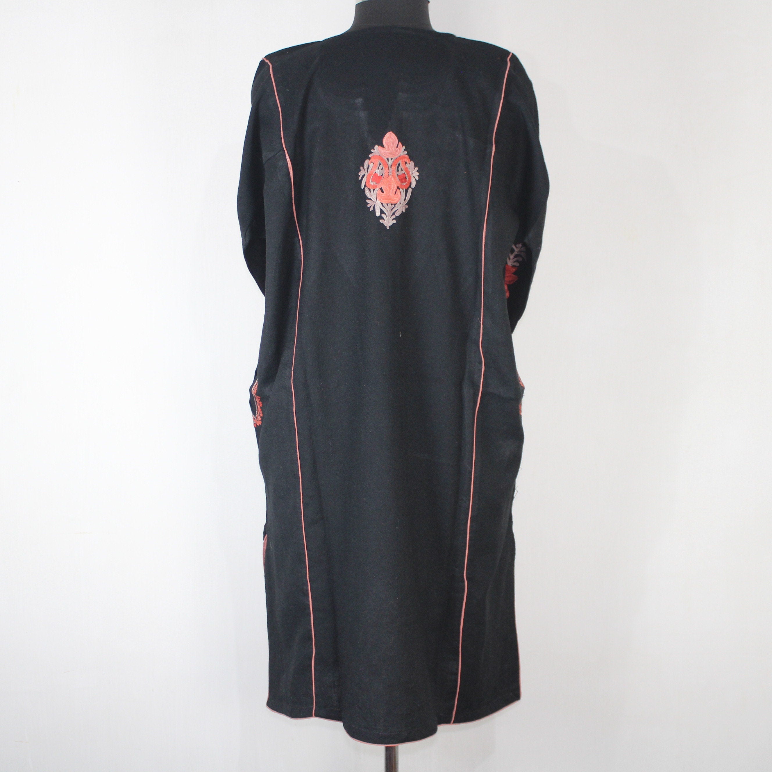Kashmiri Pheran, Aari Embroidered Pheran, Women Tunics, Indian Kurtis, Ethnic Wear, Indo Western Wear, Traditional Pheran