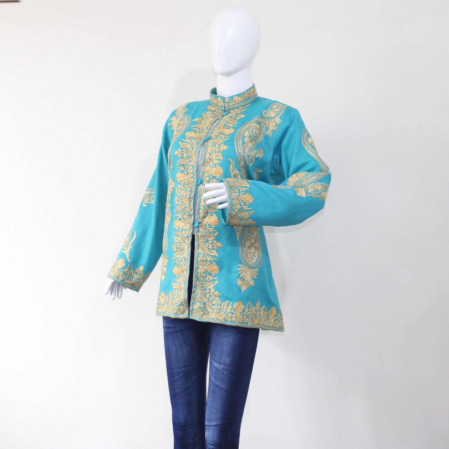 Kashmiri Coat, Kashmiri Embroidered Jacket, Wool Winter Jacket, Short Jacket, Woolen Jacket With aari Embroidery, - BATIN