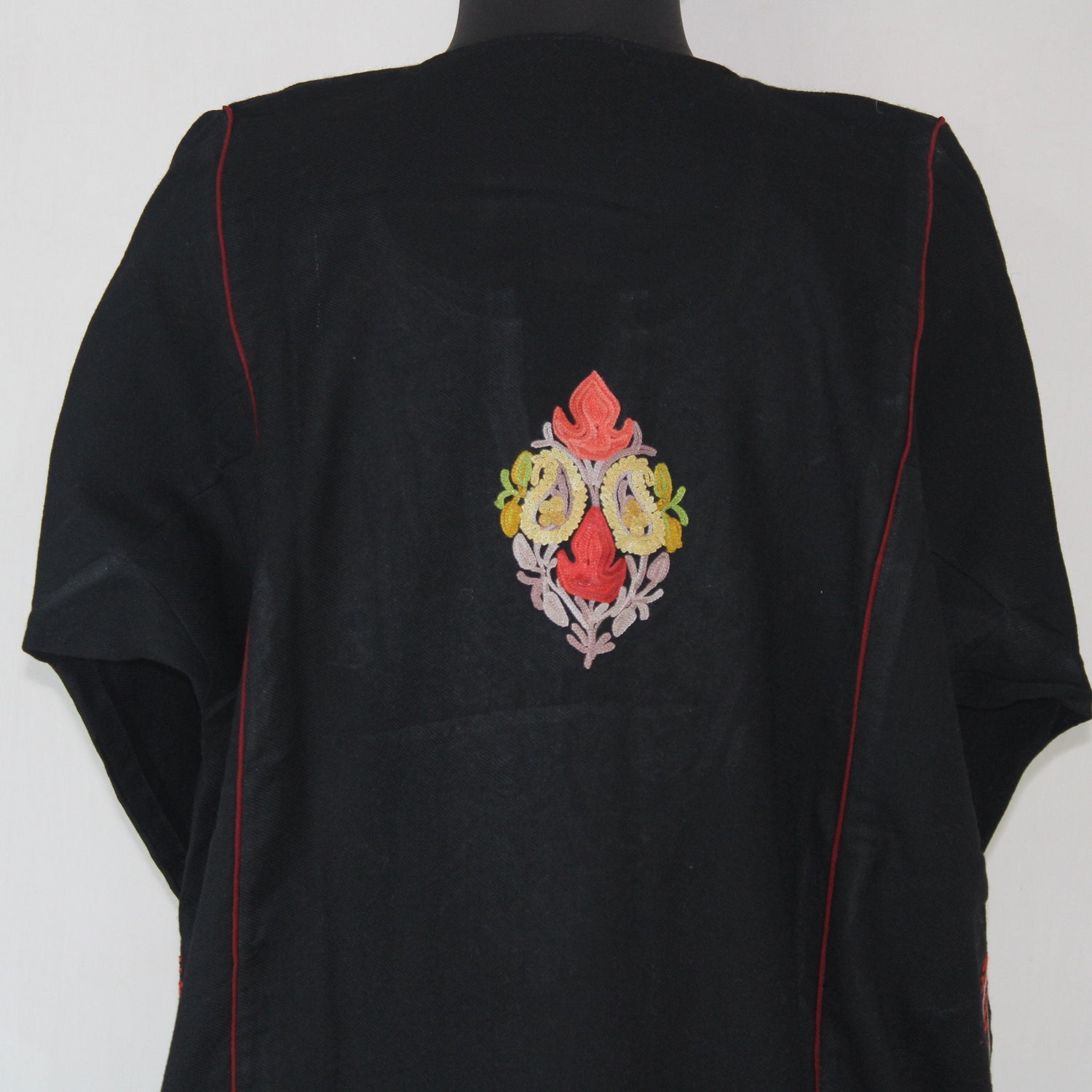 Kashmiri Pheran, Aari Embroidered Pheran, Women Tunics, Indian Kurtis, Ethnic Wear, Indo Western Wear, Traditional Pheran