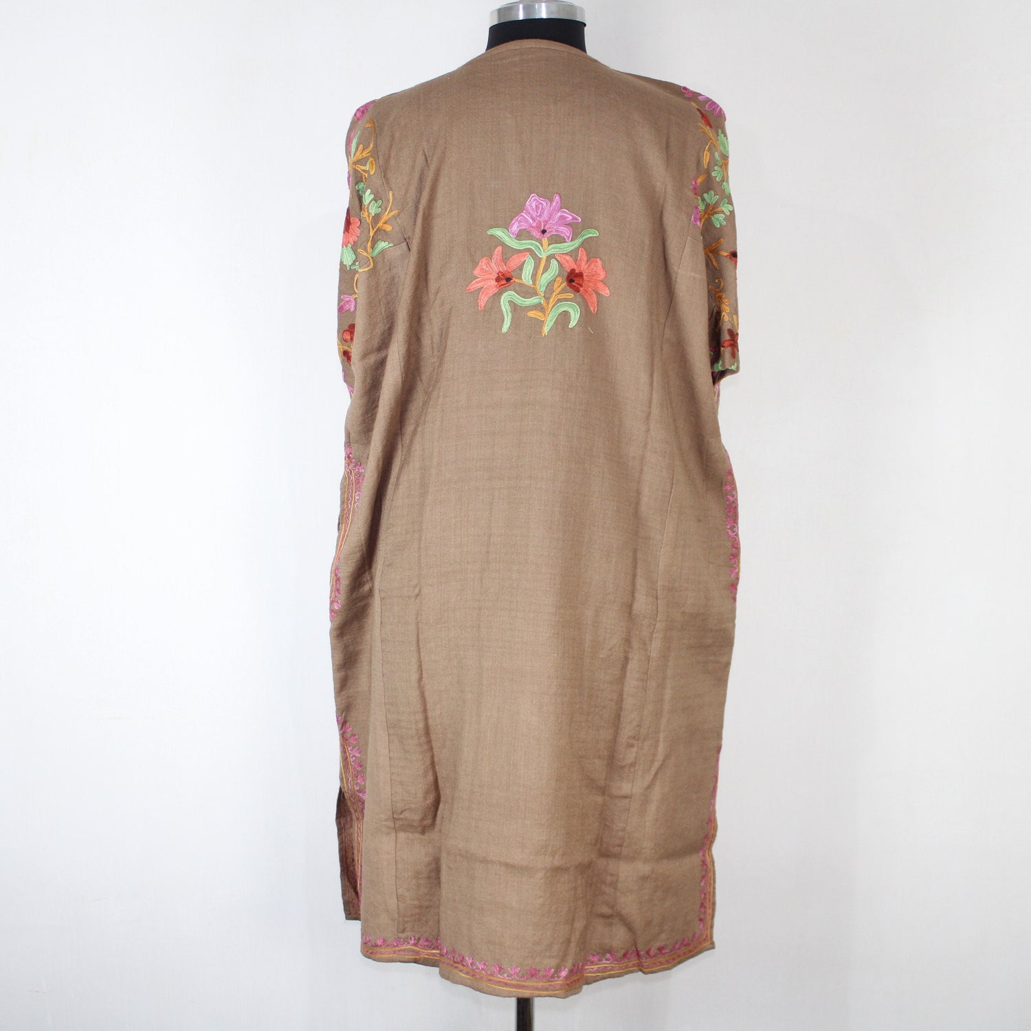 Kashmiri Pheran, Aari Embroidered Pheran, Women Tunics, Indian Kurtis, Ethnic Wear, Indo Western Wear, Traditional Pheran