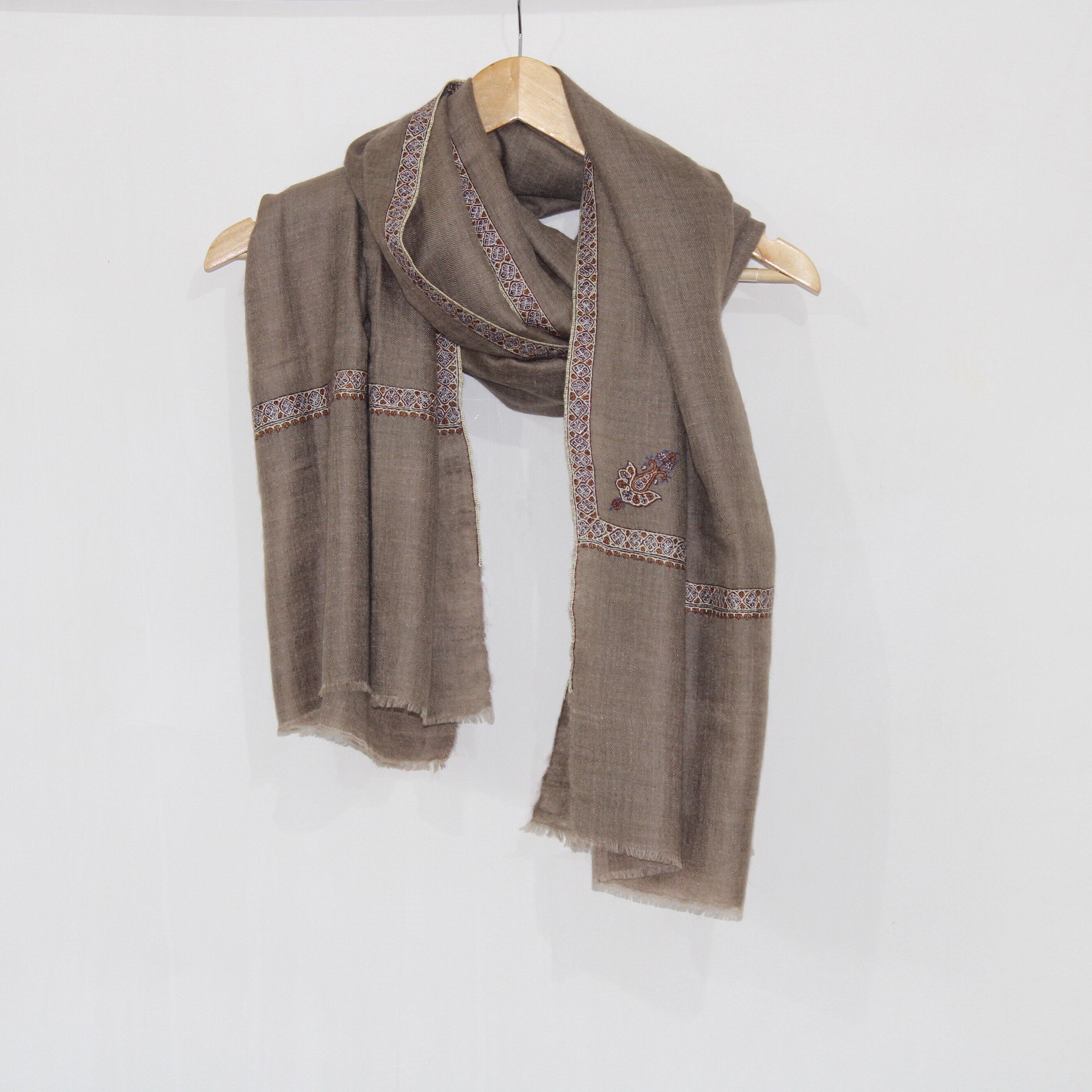 Hand Woven Pashmina Stole with Sozni Hand Embroidery, Pure Pashmina Hand Embroidered Scarf For Women - BATIN