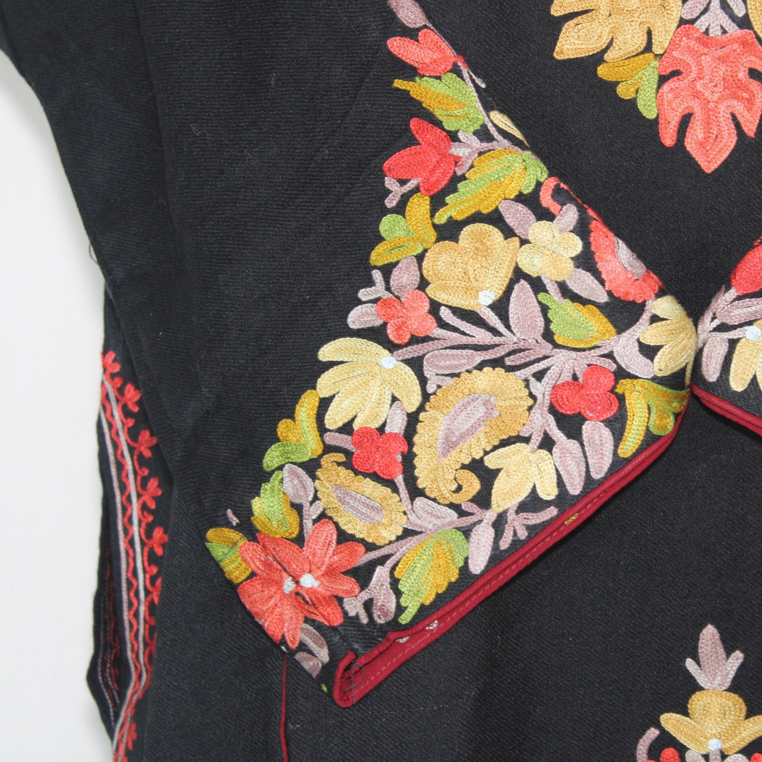 Kashmiri Pheran, Aari Embroidered Pheran, Women Tunics, Indian Kurtis, Ethnic Wear, Indo Western Wear, Traditional Pheran
