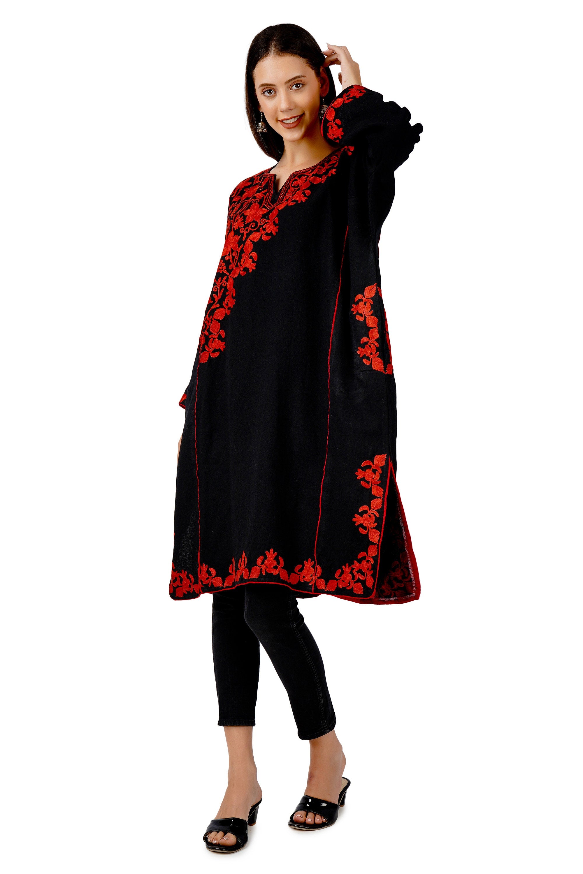 Kashmiri Pheran, Aari Embroidered Pheran, Women Tunics, Indian Kurtis, Ethnic Wear, Indo Western Wear, Traditional Pheran