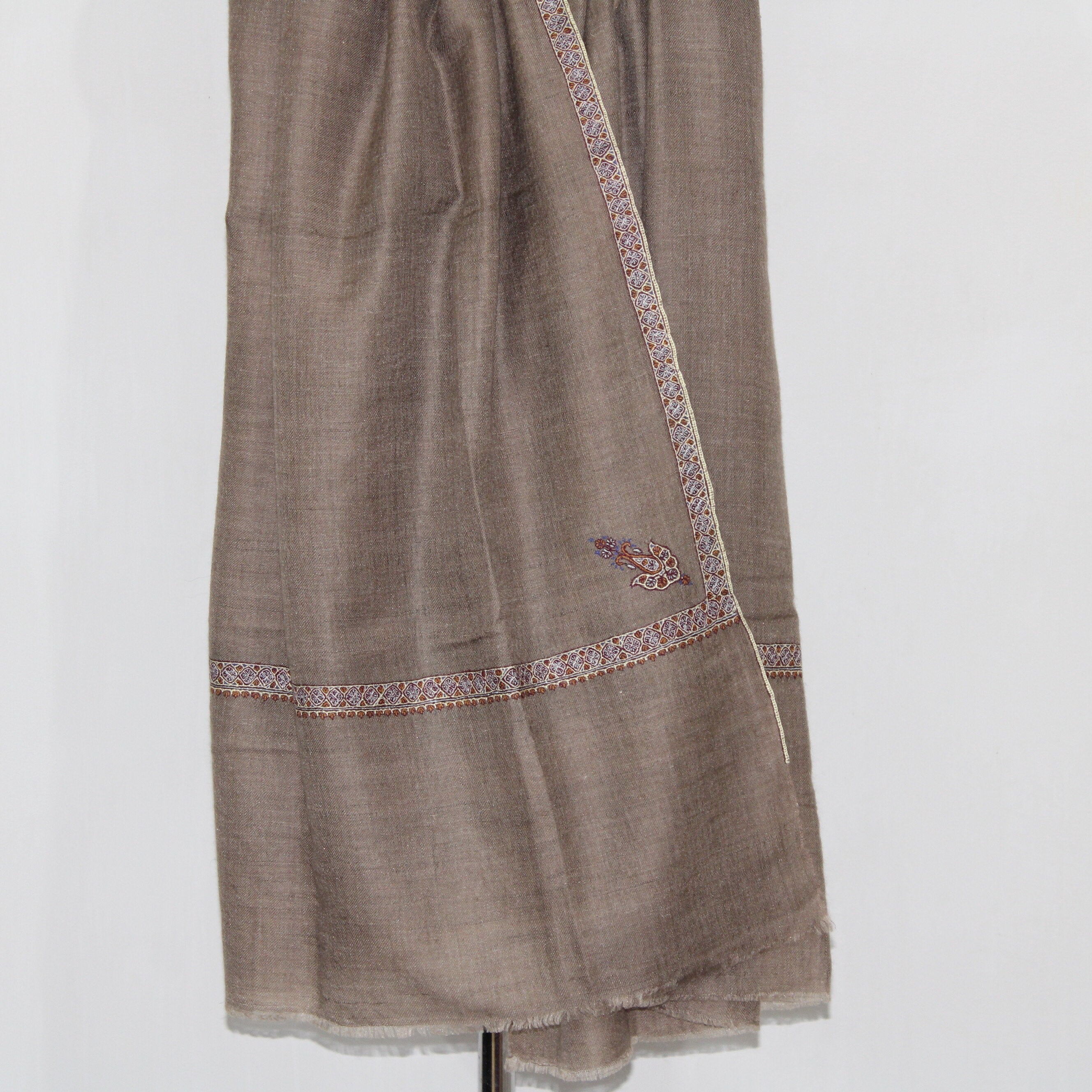 Hand Woven Pashmina Stole with Sozni Hand Embroidery, Pure Pashmina Hand Embroidered Scarf For Women - BATIN