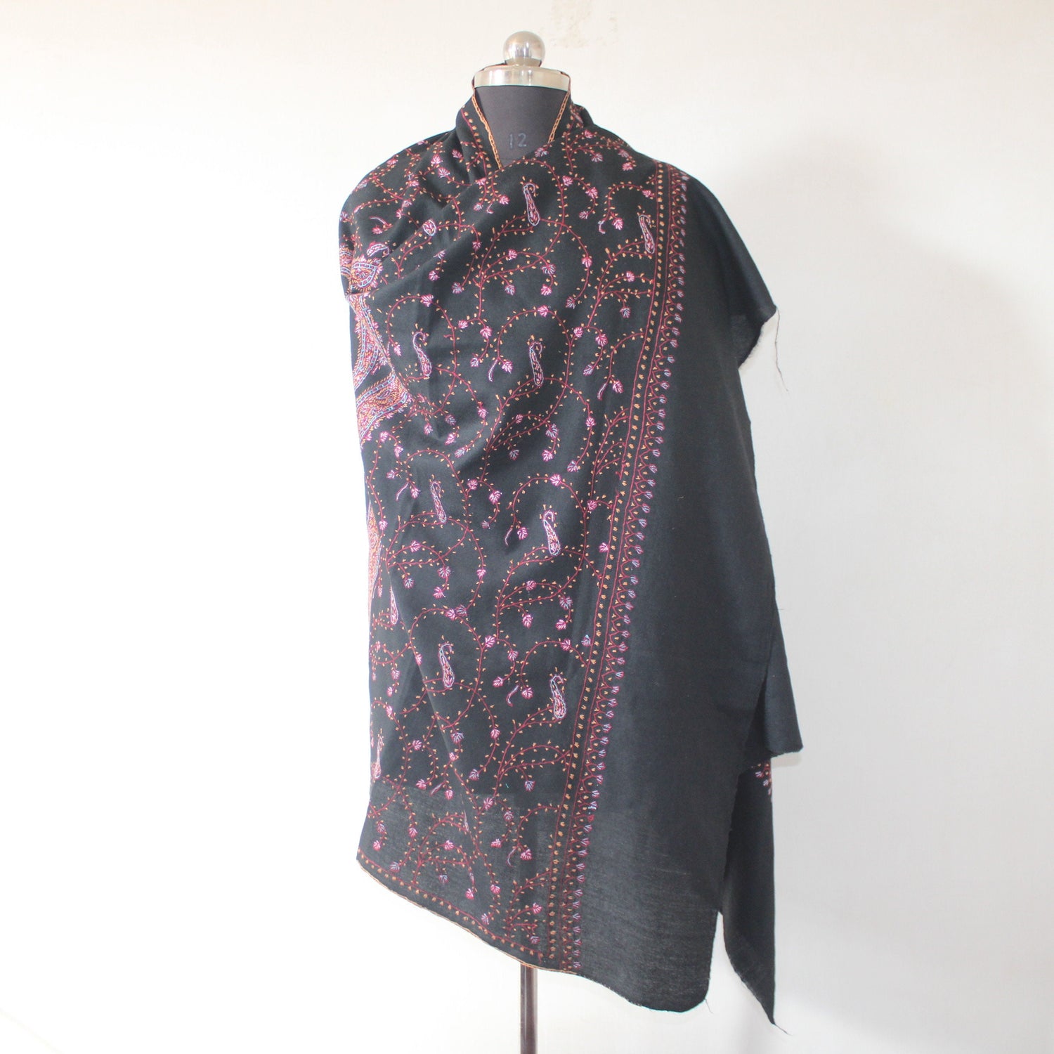 Kashmiri sozni Embroidery Shawl, Woolen embroidered shawl, Kashmiri Shawl For Women, sozni shawl, black shawl,