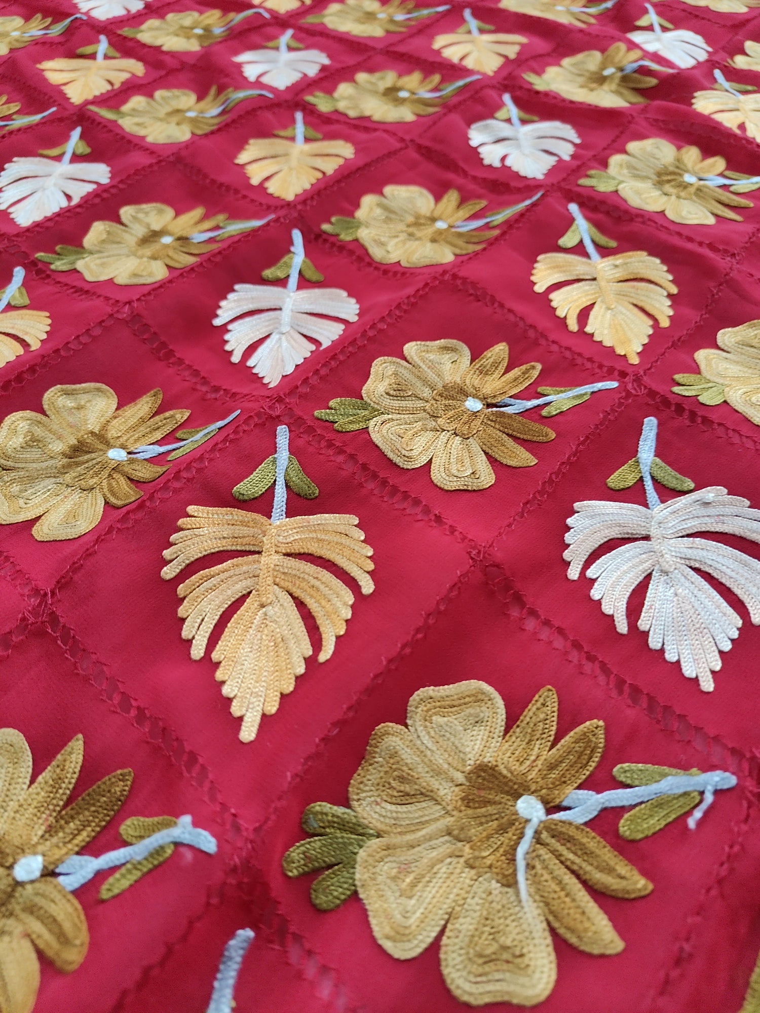 Kashmiri Embroidered Saree, Georgette Saree With Blouse, Georgette Saree, Kashmiri Sari , Indian Saree For Womens,
