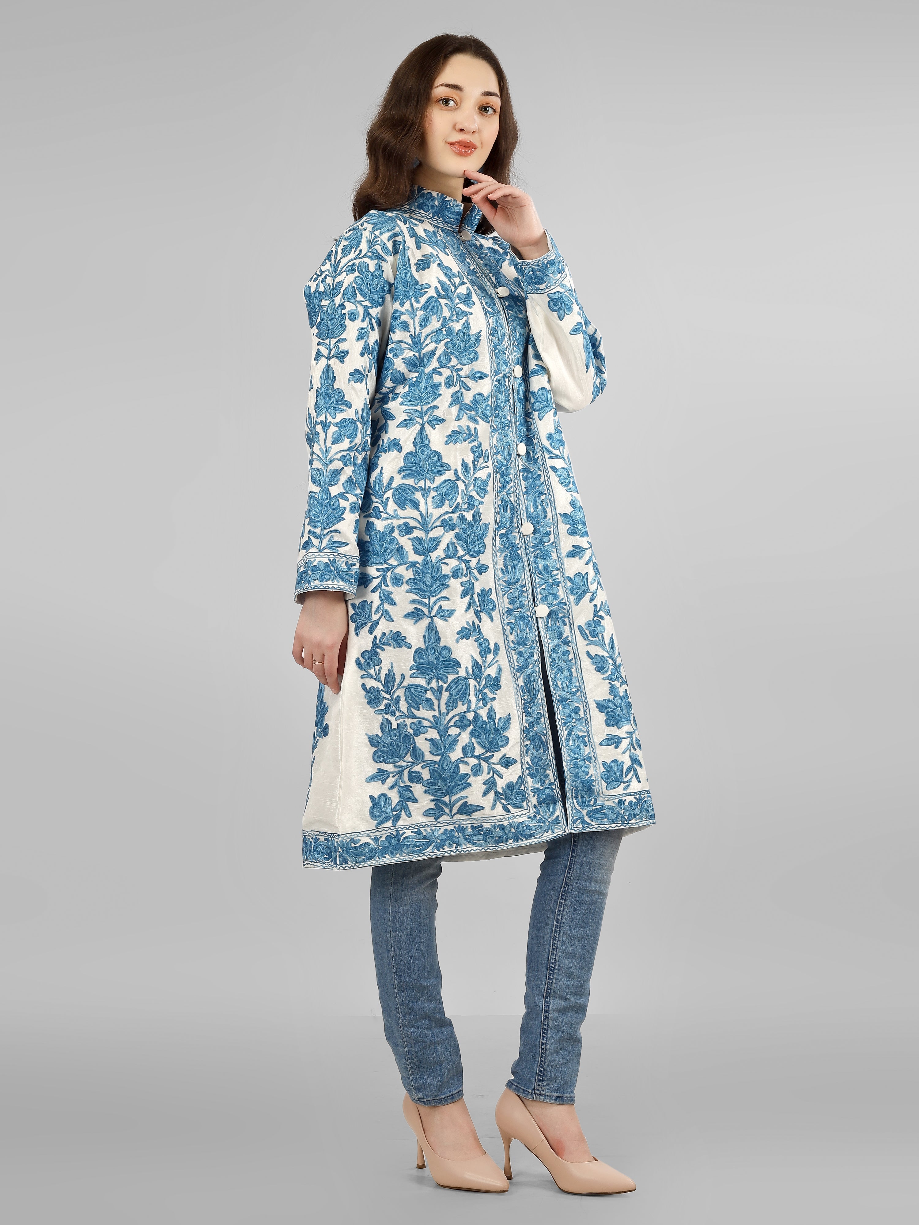 Luxurious Kashmiri Embroidered Coat: Long wool Jacket for Boho Vibes BATIN
