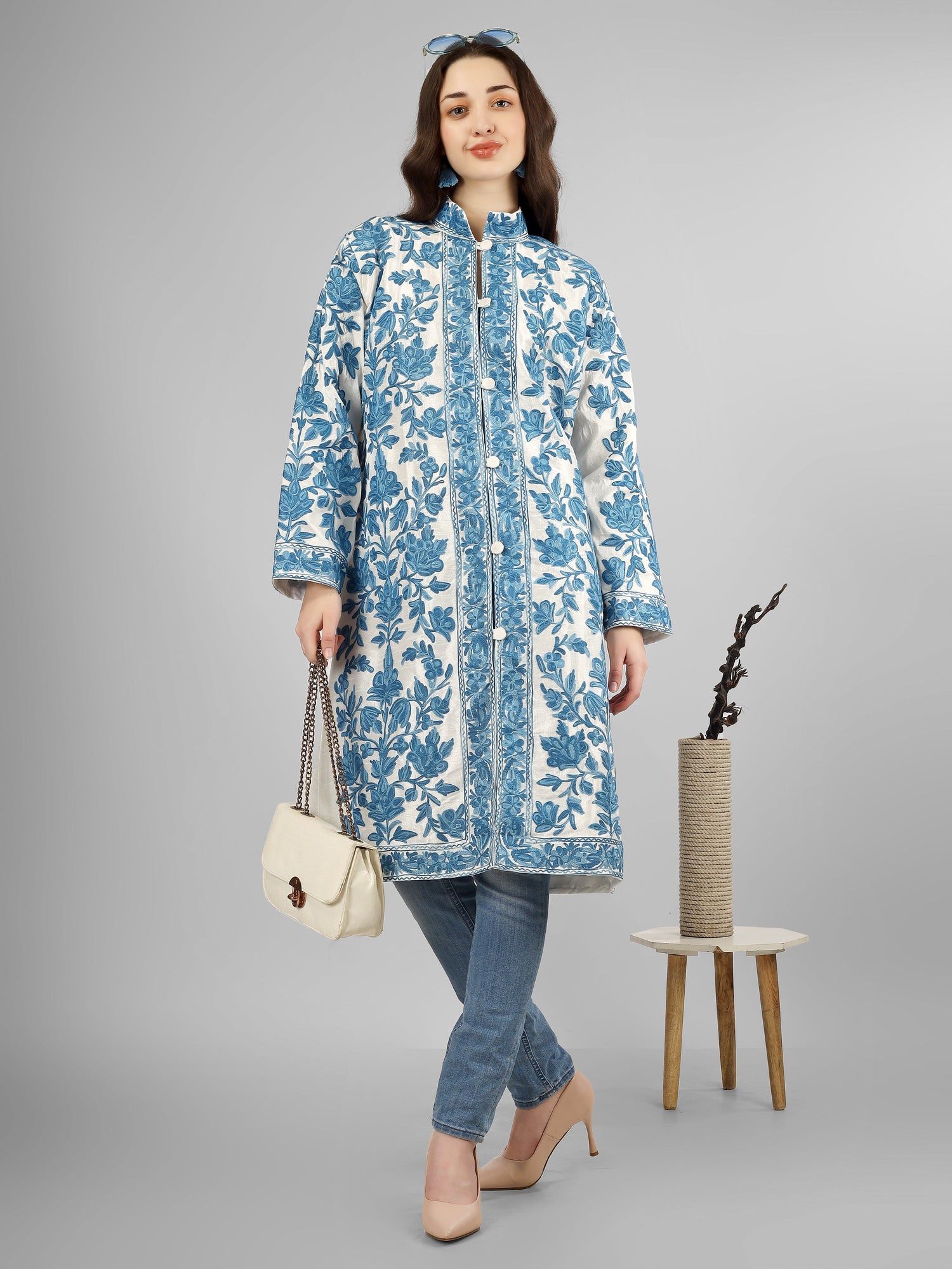 Luxurious Kashmiri Embroidered Coat: Long wool Jacket for Boho Vibes BATIN