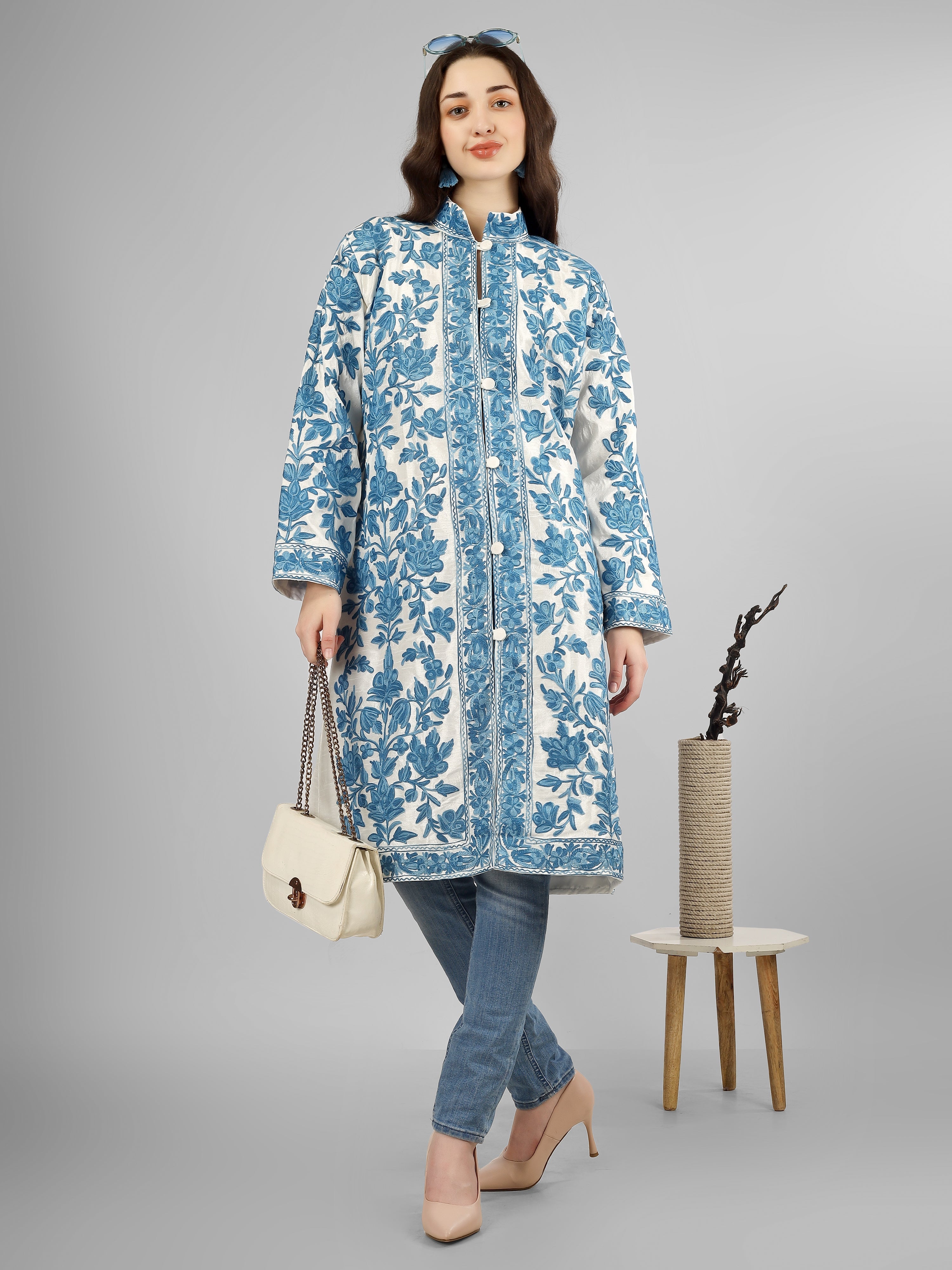 Luxurious Kashmiri Embroidered Coat: Long wool Jacket for Boho Vibes BATIN