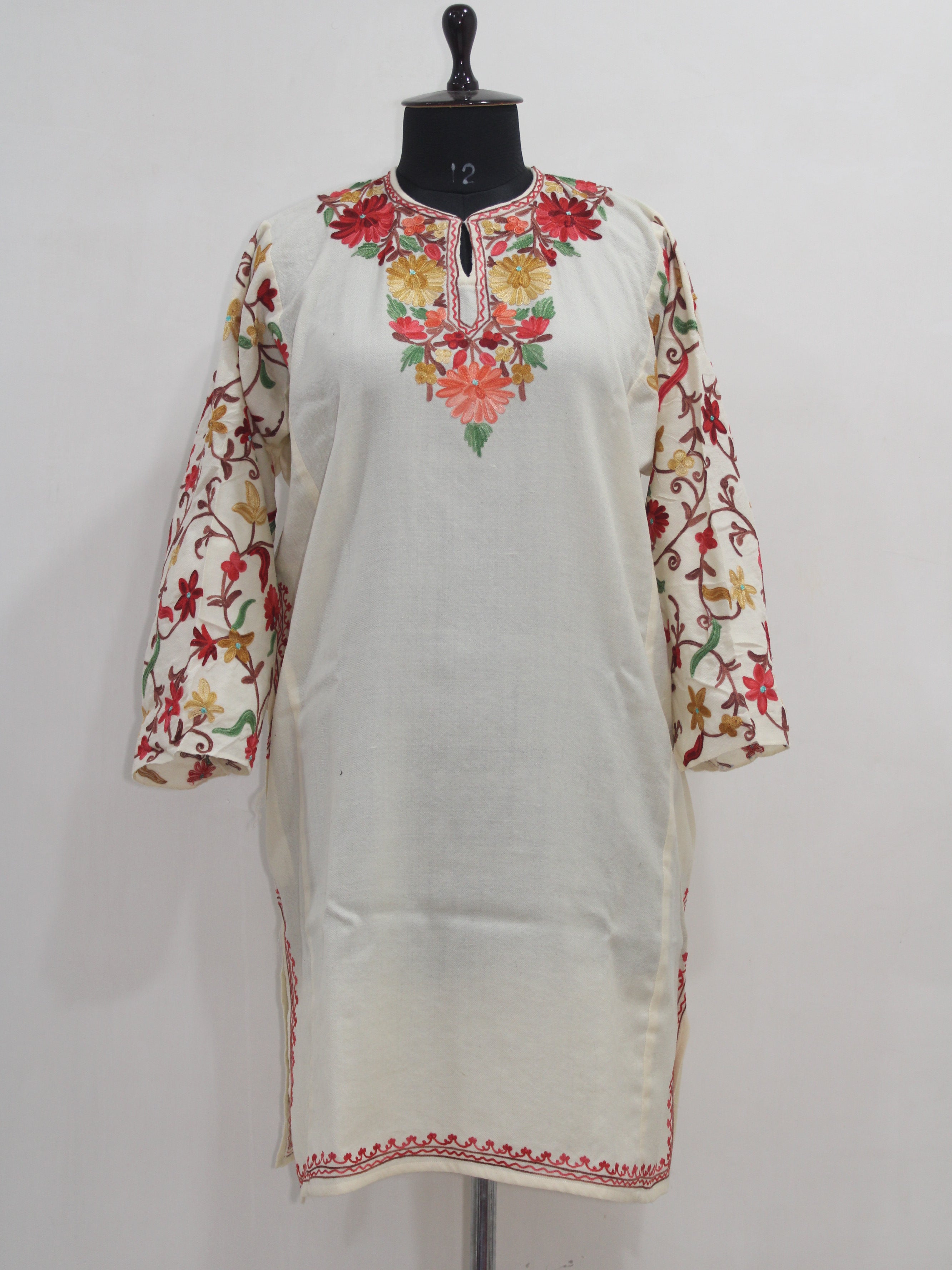 Kashmiri Pheran, Floral Embroidered Woolen Pheran, Women Tunics, Indian Kurtis, Fine Merino Wool 42 Count (Raffal) Poshkar Naaldhar/jaaldhar Pheran