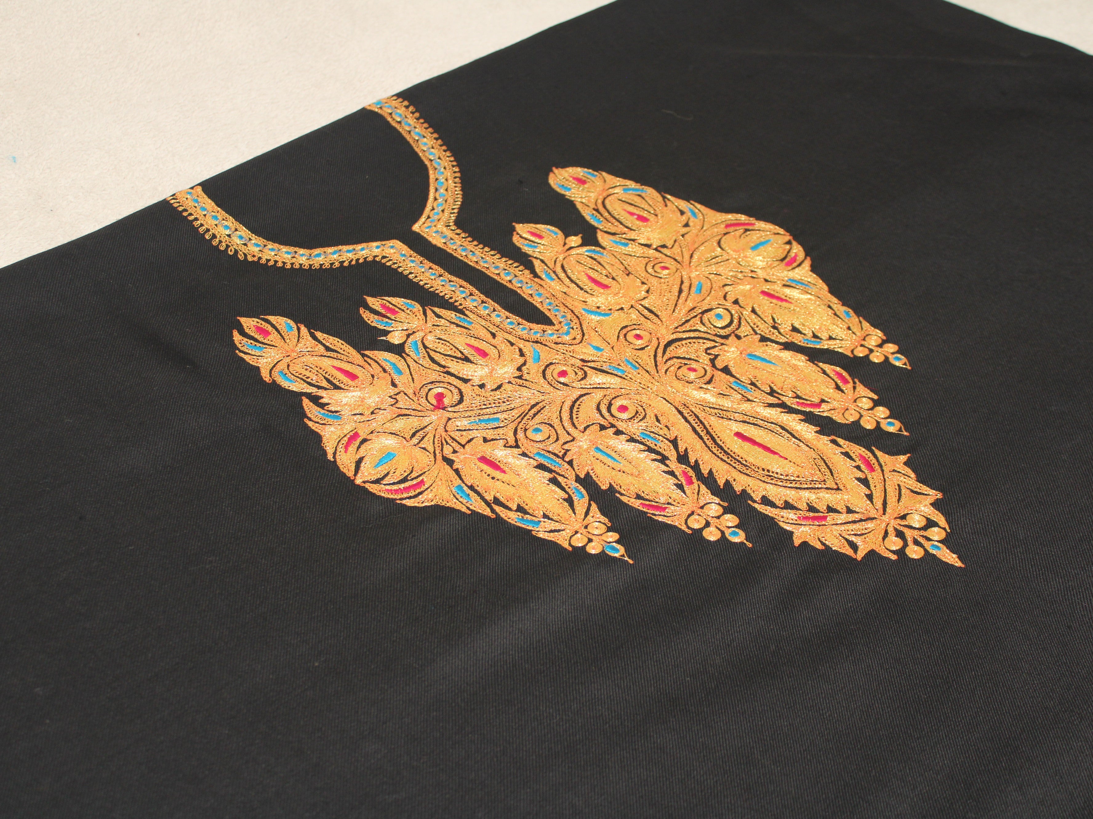 Kashmiri Tilla Embroidered Unstitched Woolen Suit For Women With Stole