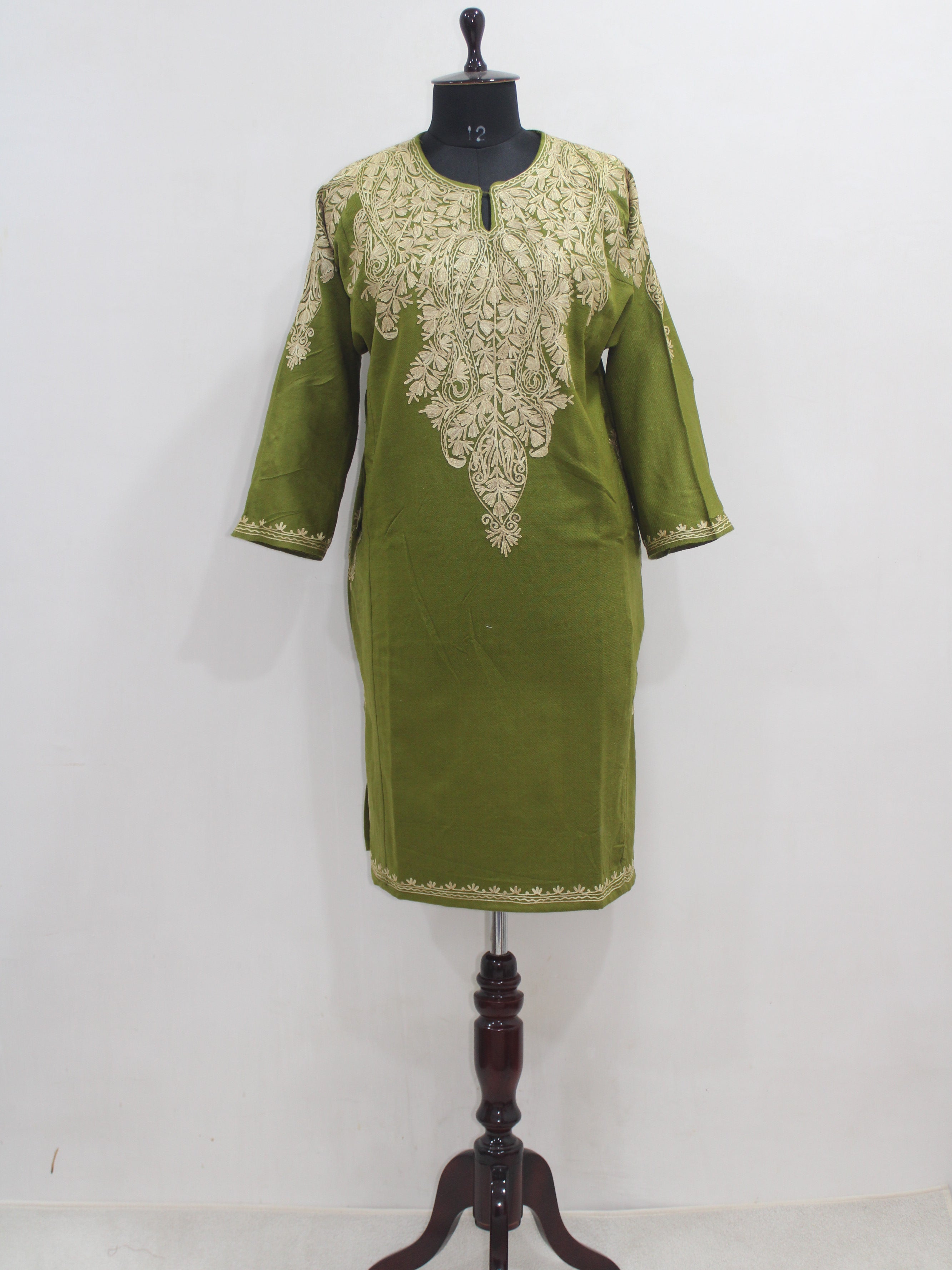 Kashmiri Aari Embroidered Woolen Pheran, Loose Fit Kurta for Women, Paisley Front Back Design