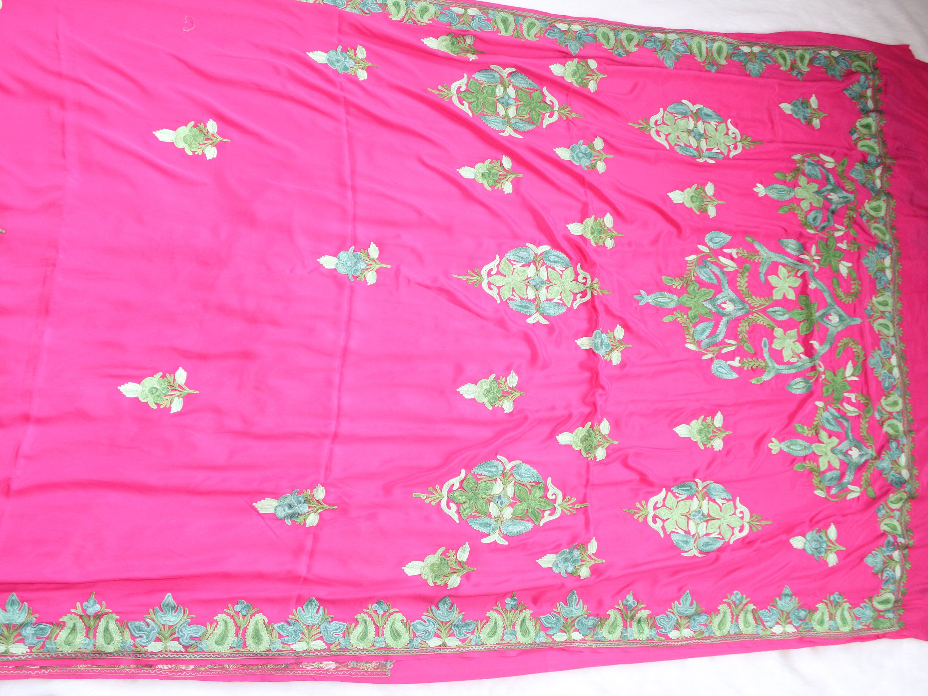 Kashmiri Embroidered Saree, Crepe Saree With Blouse, Kashmiri Sari , Indian Saree For Womens, Aariwork Saree