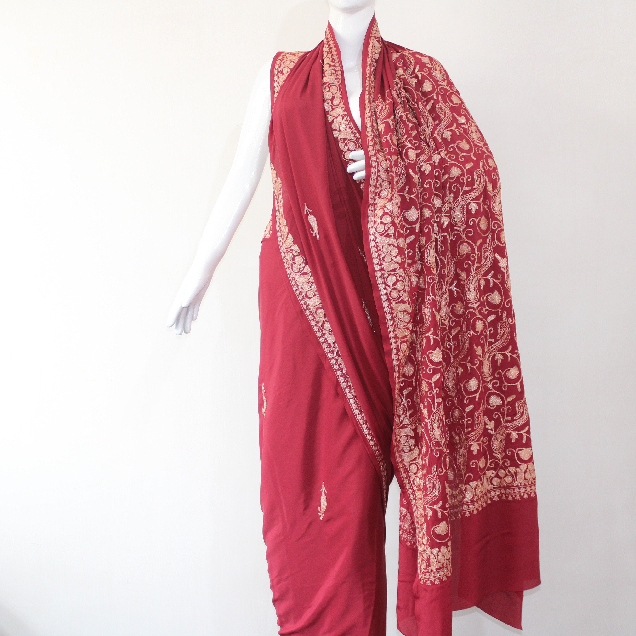 Kashmiri Saree, Embroidered Crepe Saree With Blouse, Kashmiri Sari, Indian Saree For Womens, Tilla Saree, BATIN® BATIN