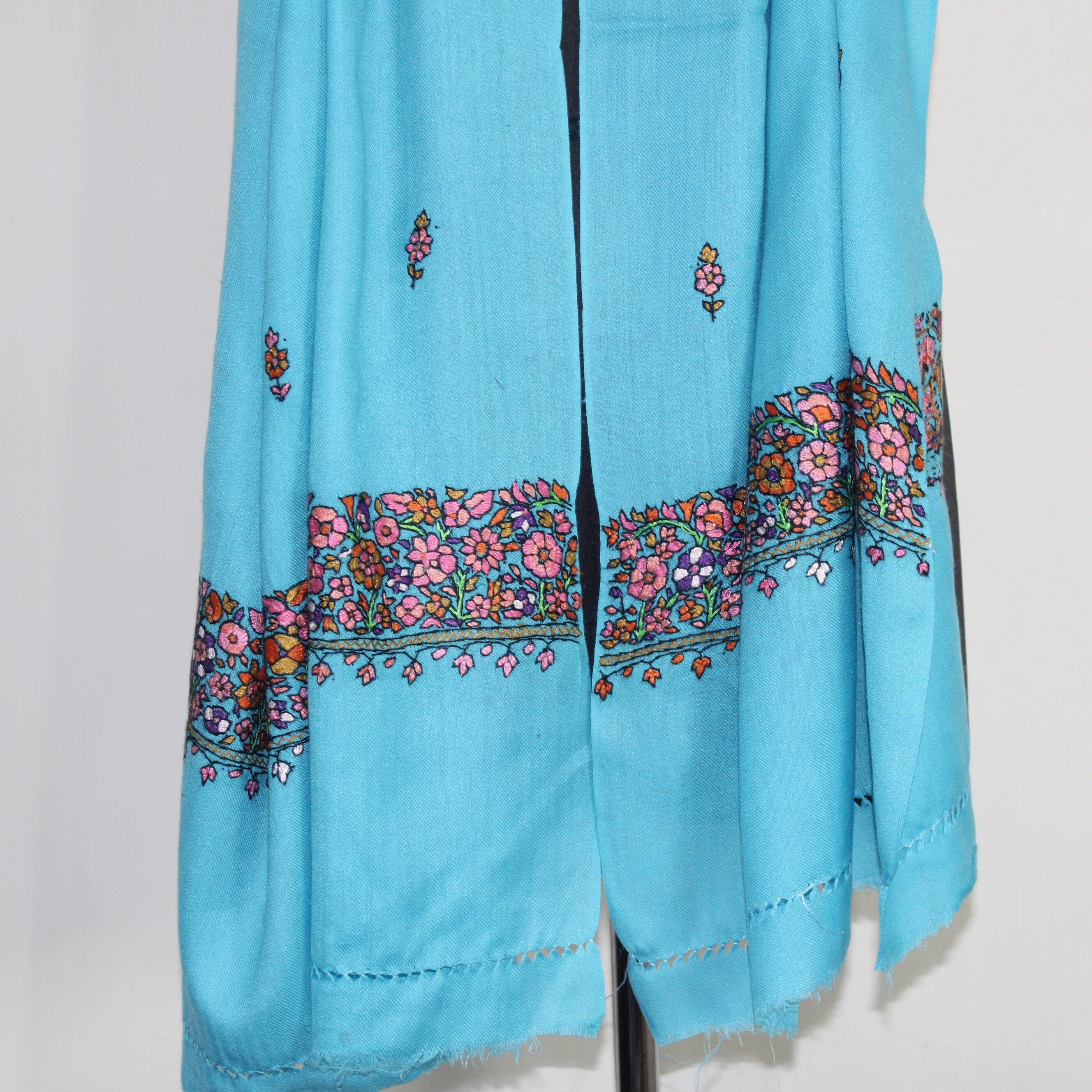 Kashmiri Merino Wool Scarf: Handmade Paper Mache Embroidery Stole BATIN