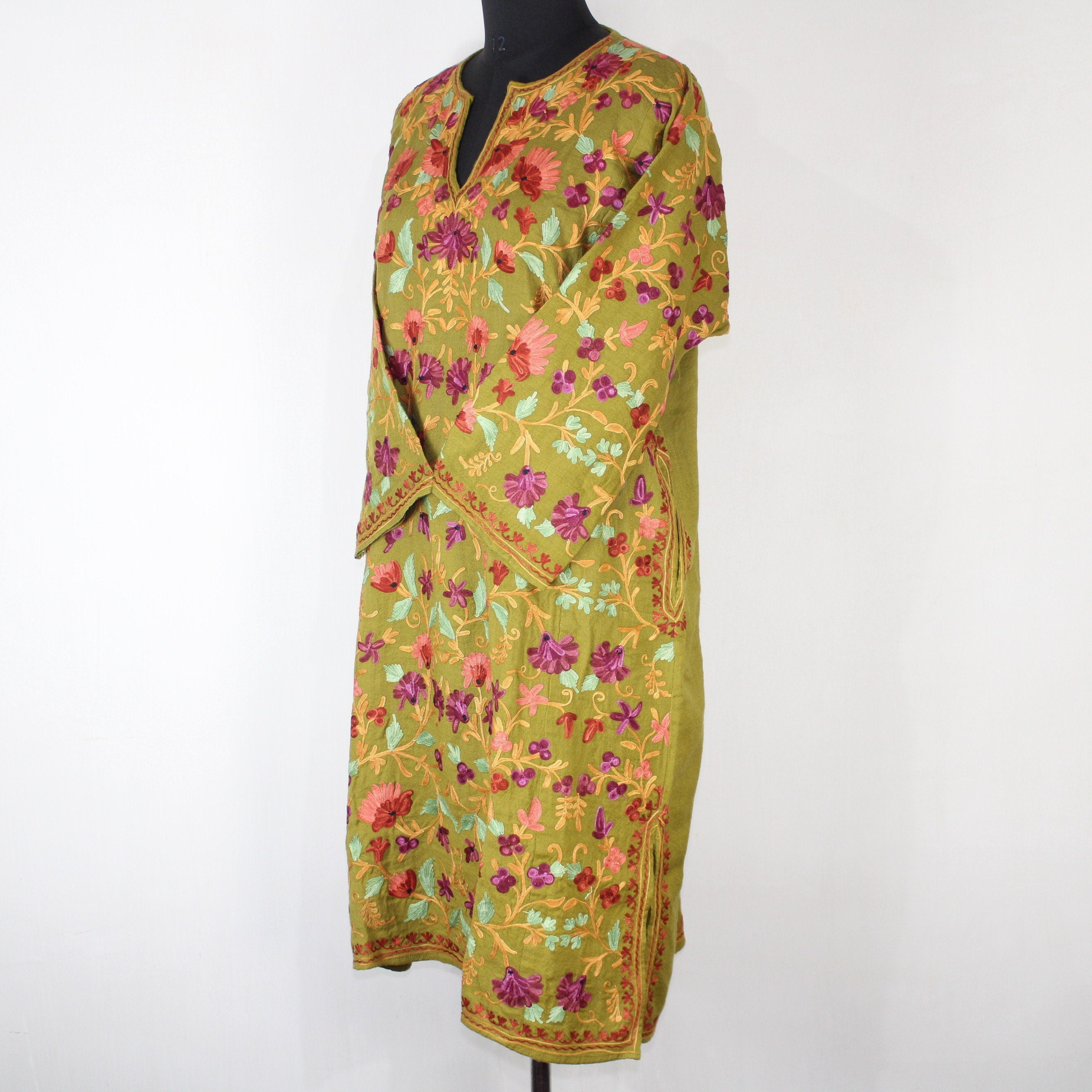 Handmade Merino Wool Kashmiri Pheran: Aari Embroidered Tunic BATIN