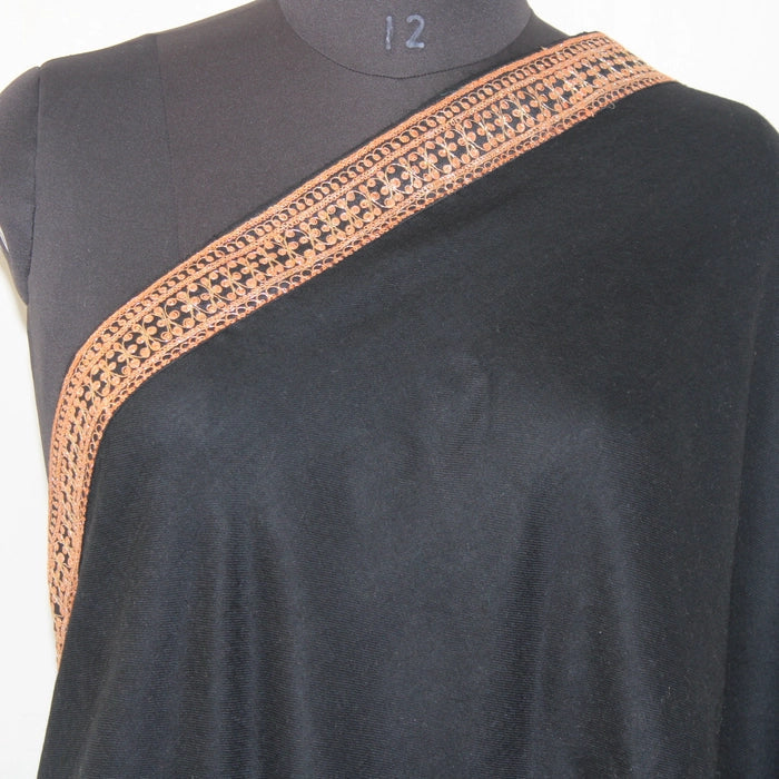 Kashmiri Tilla Embroidery: A Sparkling Gem of Kashmiri Craftsmanship - BATIN
