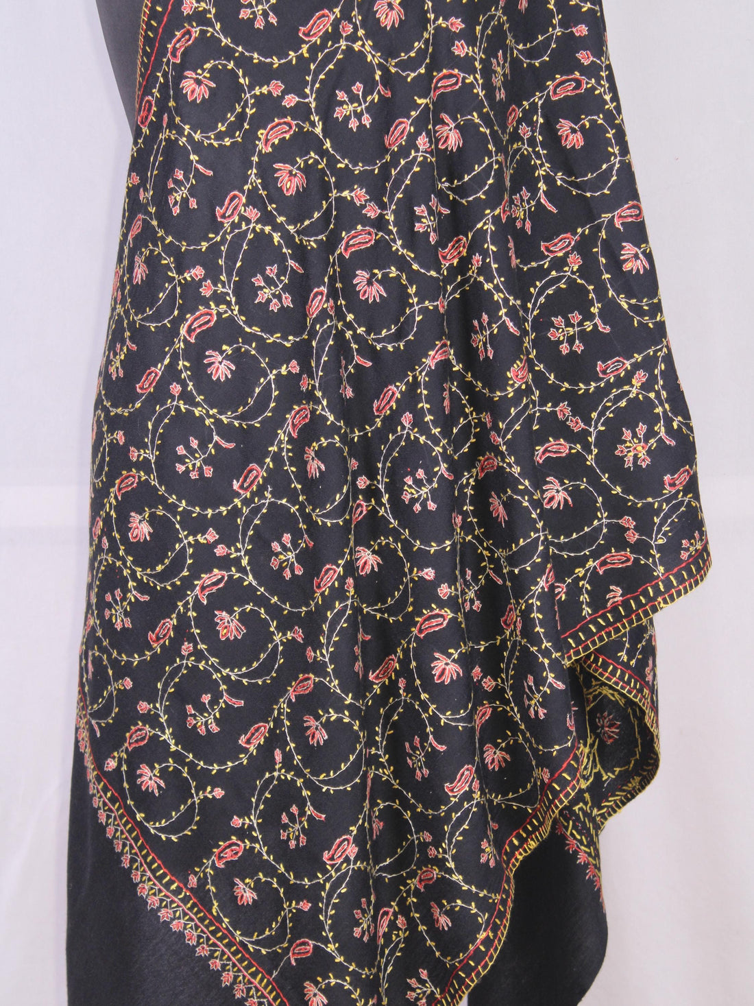 Woolen sozni Embroidered Kashmiri Stole, Handmade Stole, Fine Merino Wool Stole, Premium Scarf, Embroidered Wraps, Black Scarf