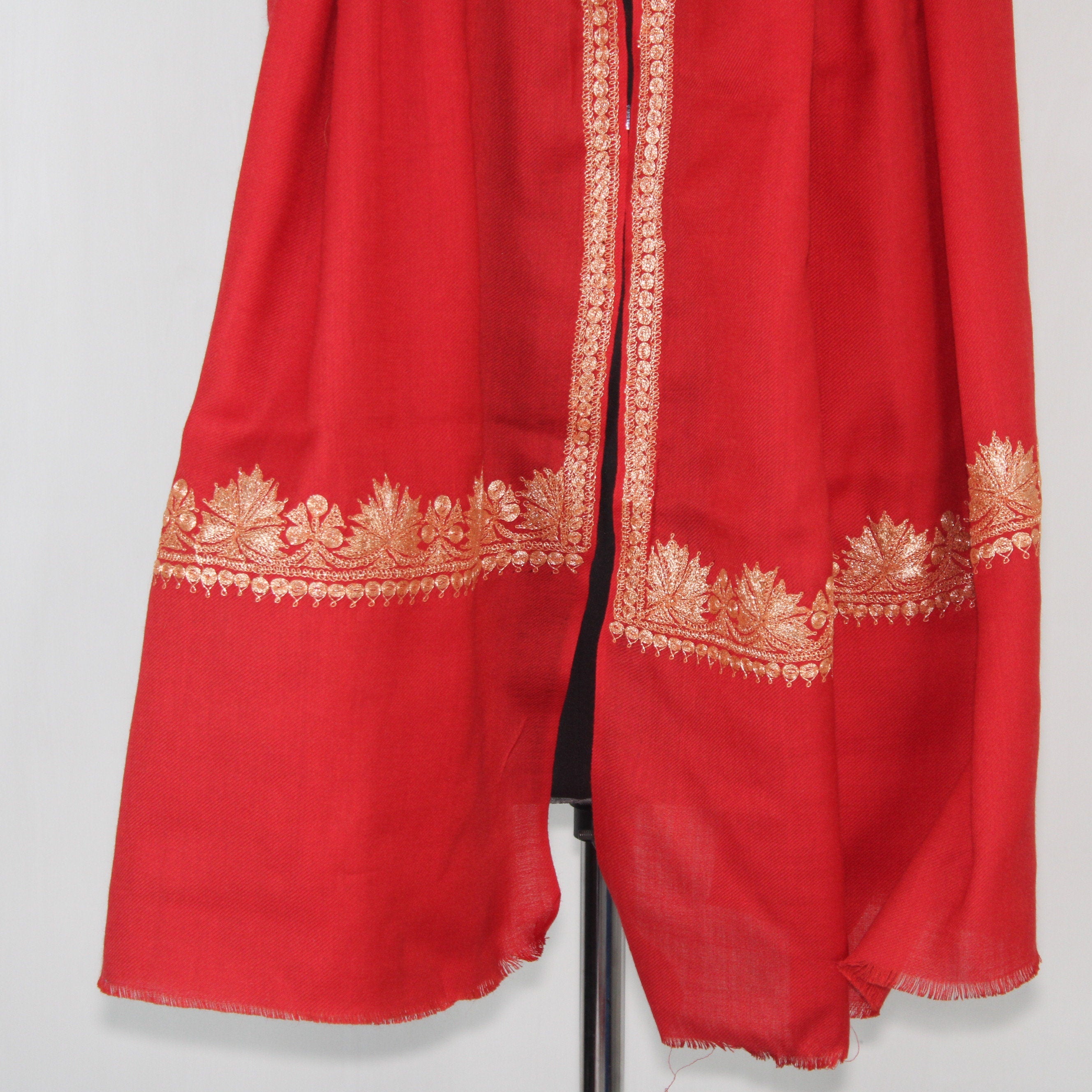 Kashmiri Tilla Embroidery Scarf, Merino Wool Wrap, Winter Scarf, Kashmiri Handmade Shawl/Wrap, Tilla Stole,