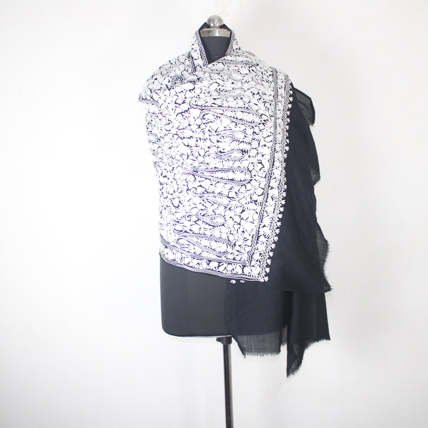 Kashmiri Stole, Fine Merino Wool Aari Embroidered Kashmiri Stole, Handmade Stole, Woolen Scarf, Embroidered Wraps, Black Scarf,