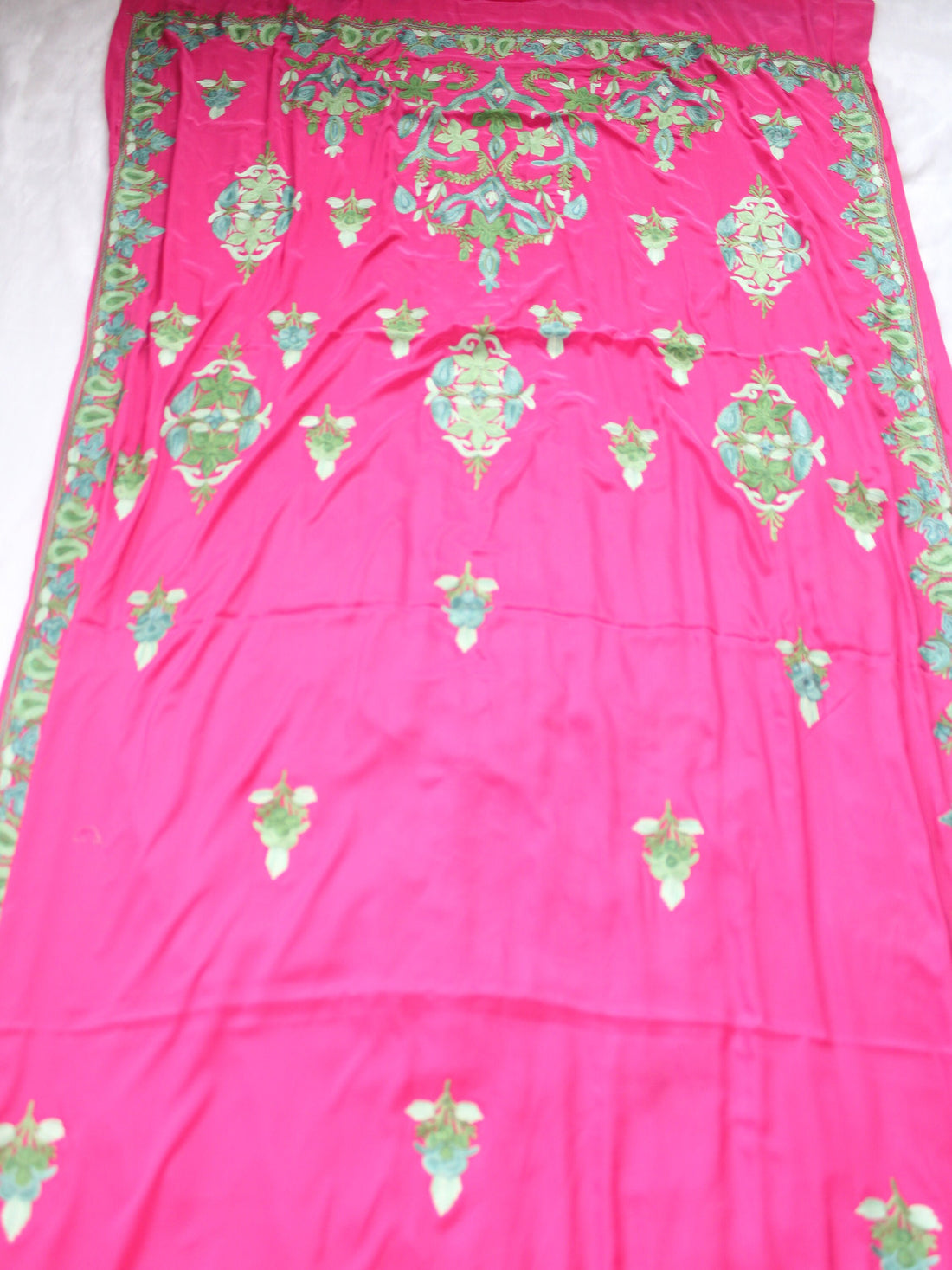 Kashmiri Embroidered Saree, Crepe Saree With Blouse, Kashmiri Sari , Indian Saree For Womens, Aariwork Saree