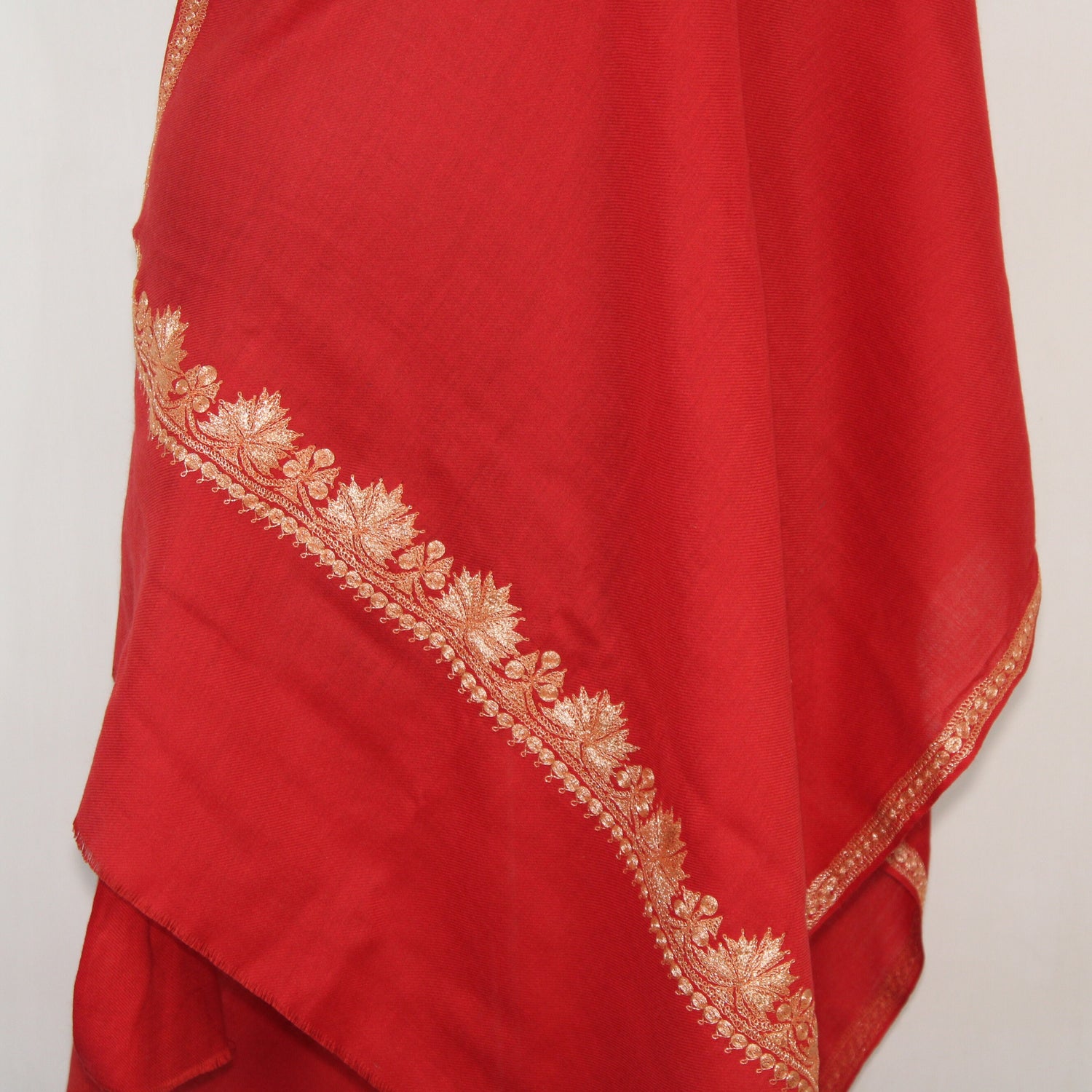 Kashmiri Tilla Embroidery Scarf, Merino Wool Wrap, Winter Scarf, Kashmiri Handmade Shawl/Wrap, Tilla Stole,