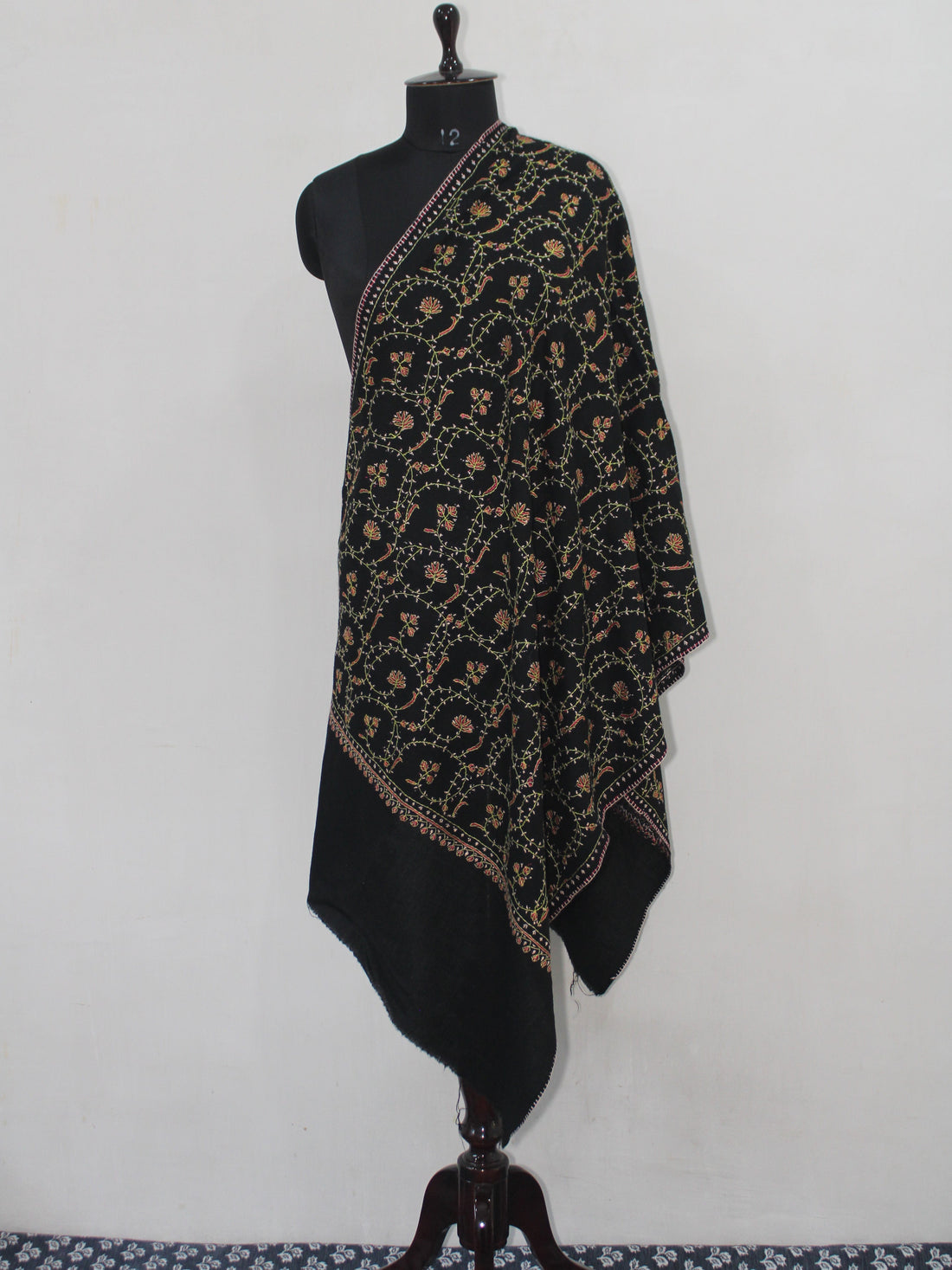 Woolen sozni Embroidered Kashmiri Stole, Handmade Stole, Fine Merino Wool Stole, Premium Scarf, Embroidered Wraps, Black Scarf BATIN
