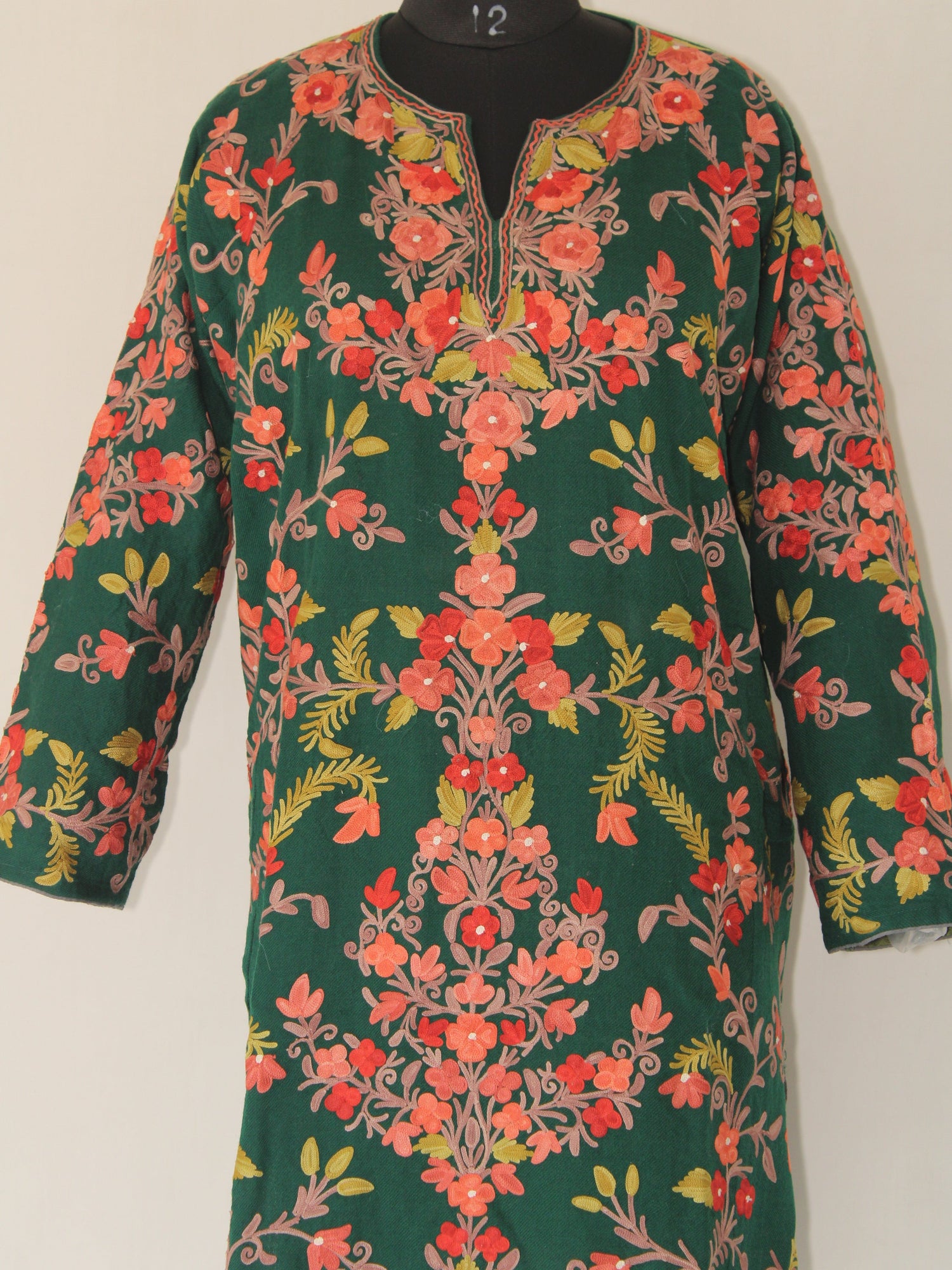 Kashmiri Pheran, Aari Embroidered Pheran, Women Tunics, Indian Kurtis, Ethnic Wear, Indo Western Wear, Traditional Pheran, Woollen Kurti BATIN