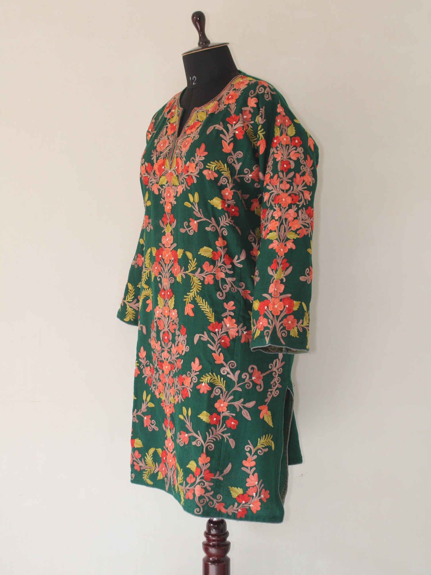Kashmiri Pheran, Aari Embroidered Pheran, Women Tunics, Indian Kurtis, Ethnic Wear, Indo Western Wear, Traditional Pheran, Woollen Kurti BATIN