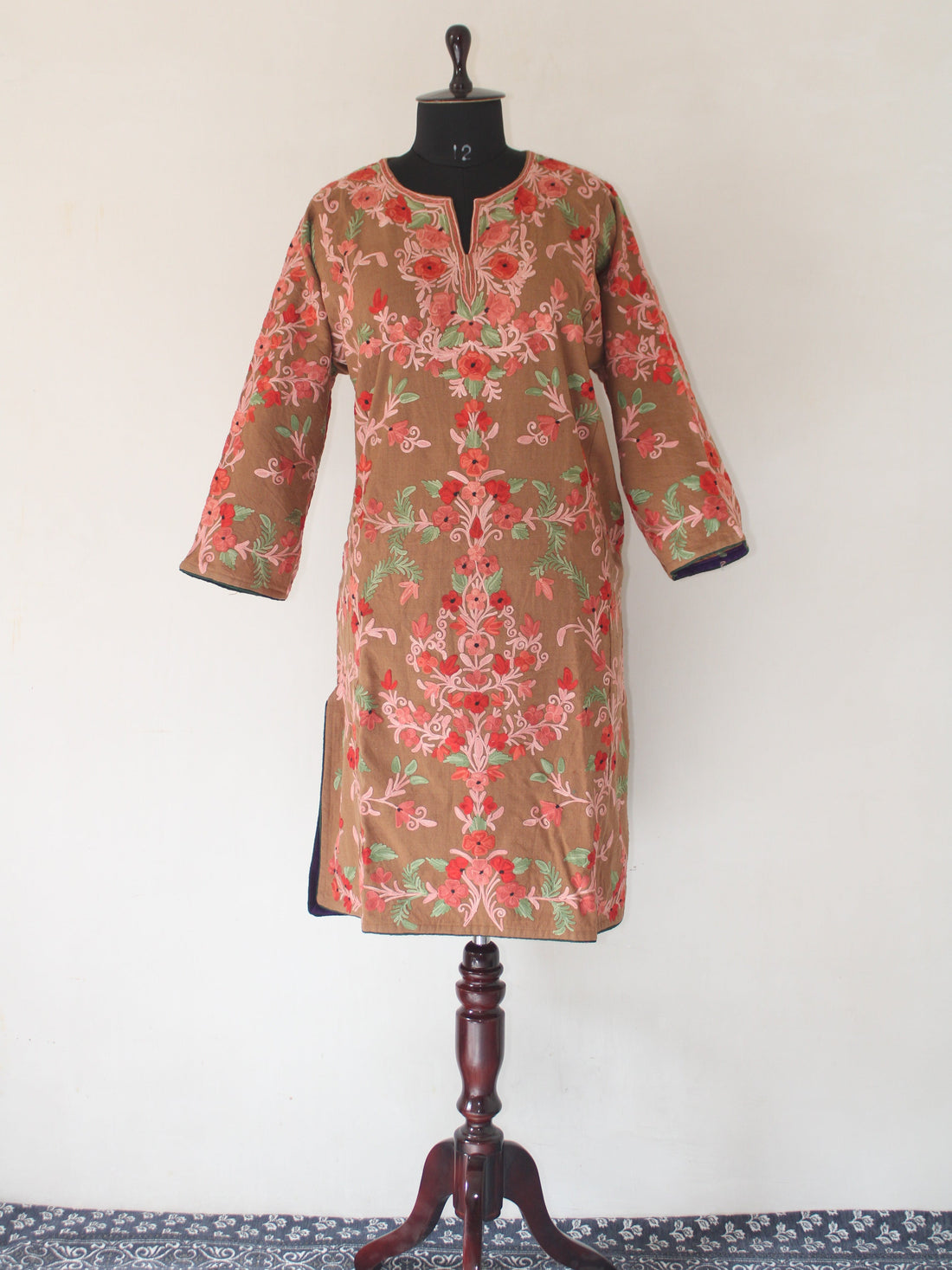Kashmiri Pheran, Aari Embroidered Pheran, Women Tunics, Indian Kurtis, Ethnic Wear, Indo Western Wear, Traditional Pheran, Woollen Kurti BATIN