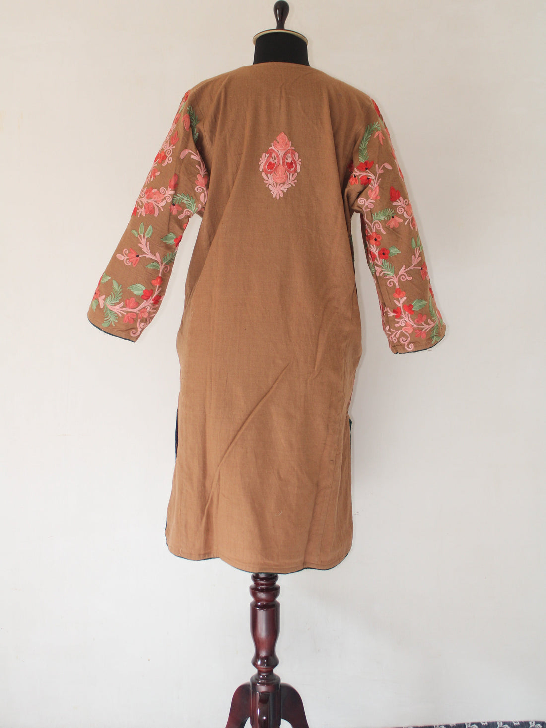 Kashmiri Pheran, Aari Embroidered Pheran, Women Tunics, Indian Kurtis, Ethnic Wear, Indo Western Wear, Traditional Pheran, Woollen Kurti BATIN