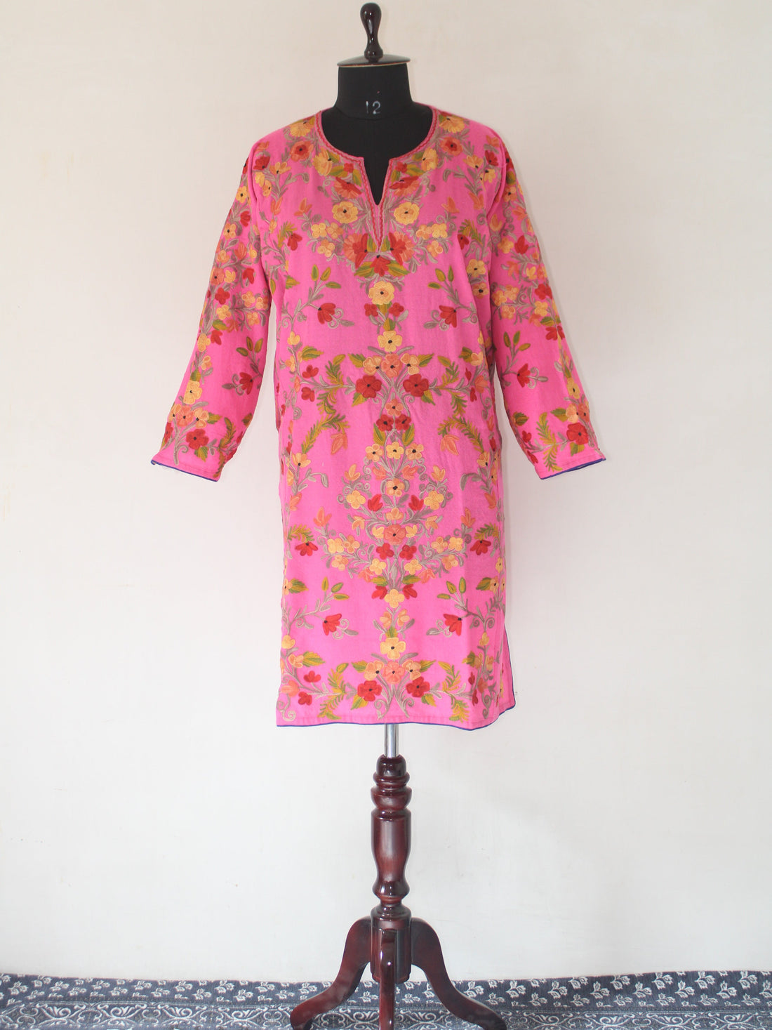 Kashmiri Pheran, Aari Embroidered Pheran, Women Tunics, Indian Kurtis, Ethnic Wear, Indo Western Wear, Traditional Pheran, Woollen Kurti BATIN