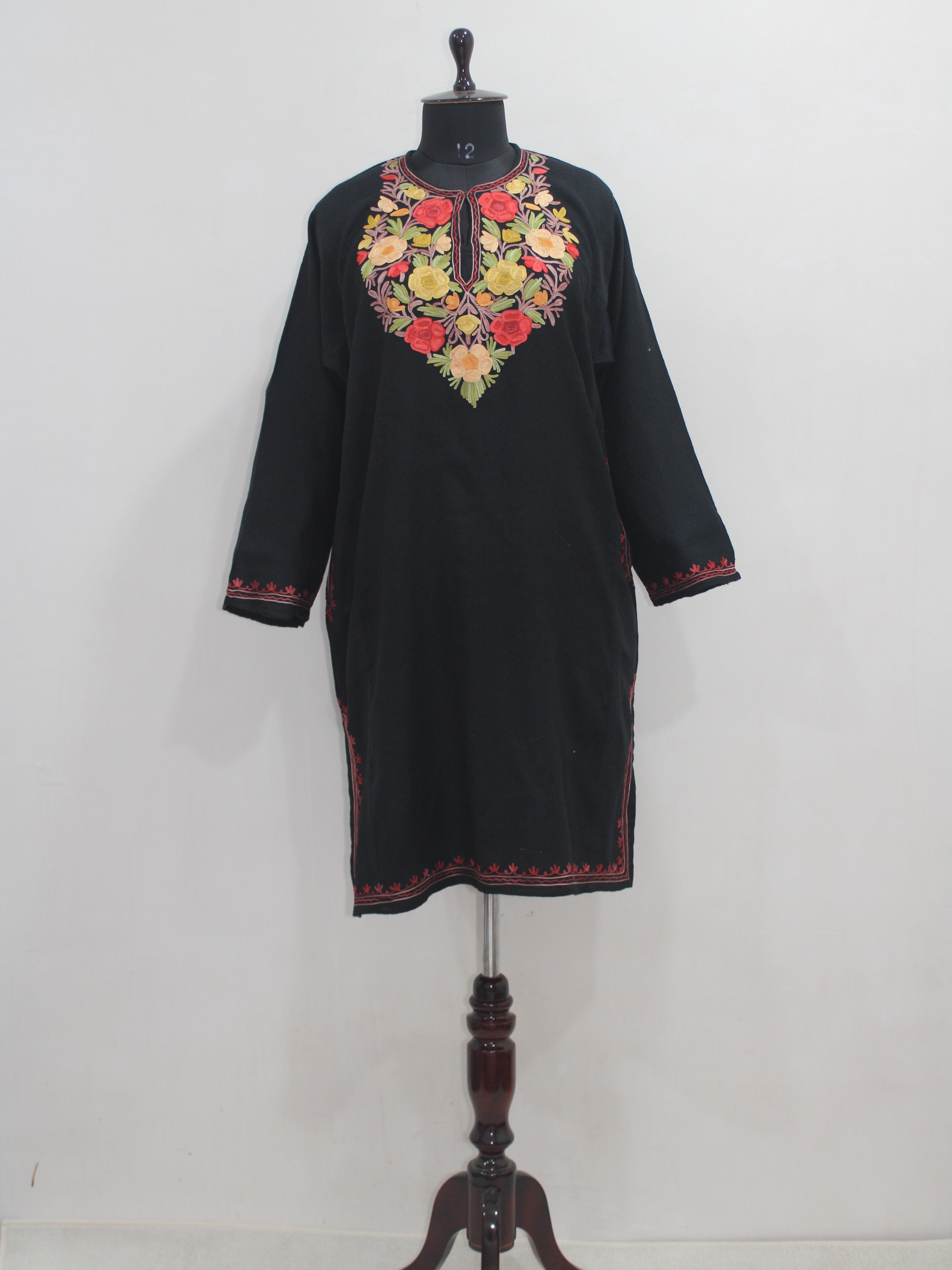 Kashmiri Pheran, Women Tunics, Indian Kurtis, Woolen Embroidered Pheran, Fine Merino Wool 42 Count (Raffal) Pheran
