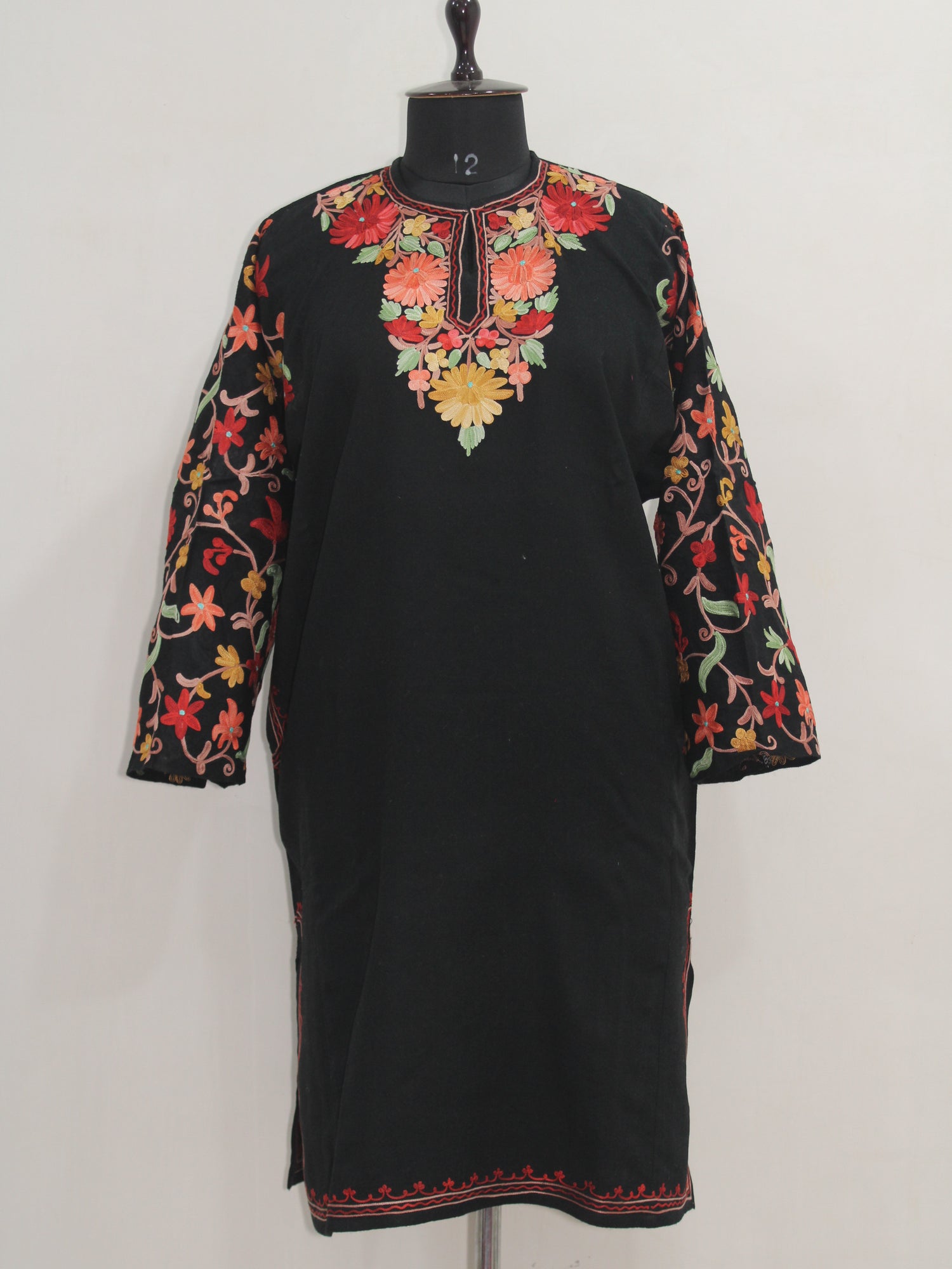 Kashmiri Pheran, Floral Embroidered Woolen Pheran, Women Tunics, Indian Kurtis, Fine Merino Wool 42 Count (Raffal) Poshkar Naaldhar/jaaldhar Pheran