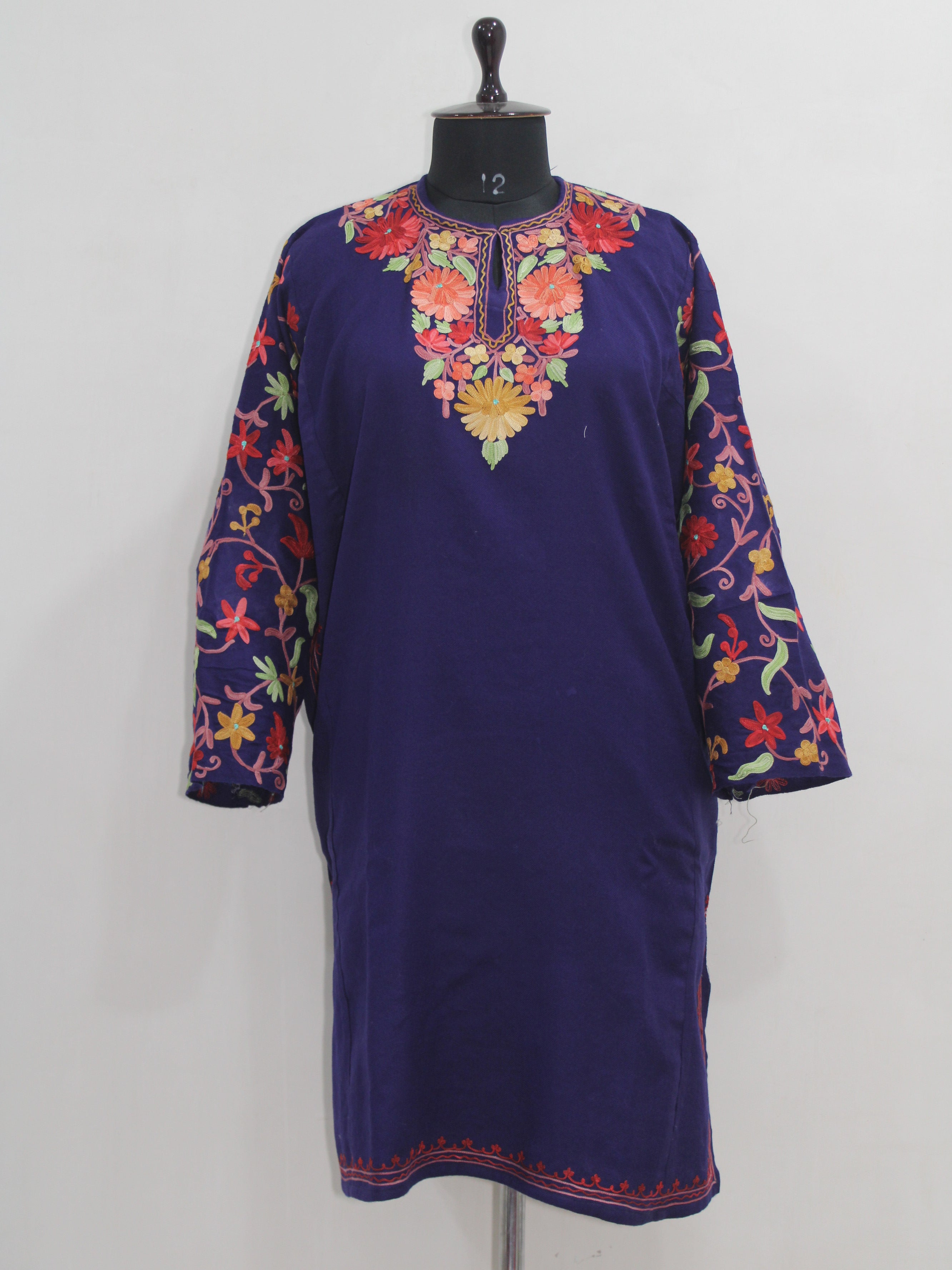 Kashmiri Pheran, Floral Embroidered Woolen Pheran, Women Tunics, Indian Kurtis, Fine Merino Wool 42 Count (Raffal) Poshkar Naaldhar/jaaldhar Pheran
