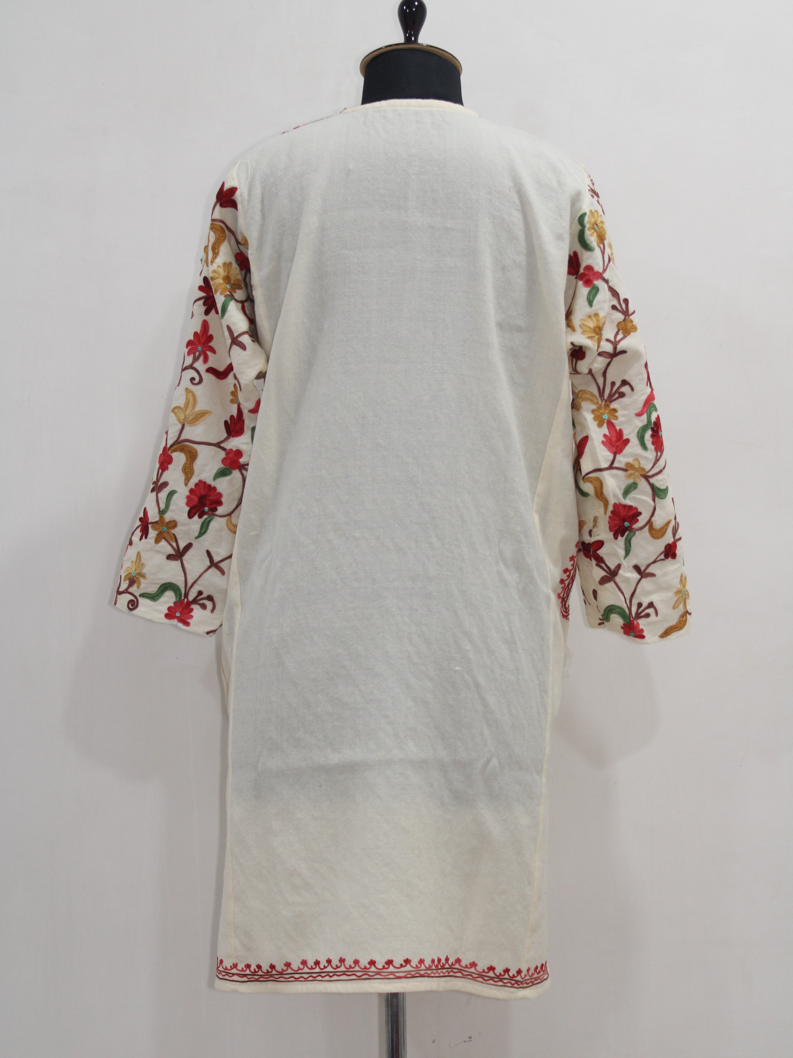 Kashmiri Pheran, Floral Embroidered Woolen Pheran, Women Tunics, Indian Kurtis, Fine Merino Wool 42 Count (Raffal) Poshkar Naaldhar/jaaldhar Pheran