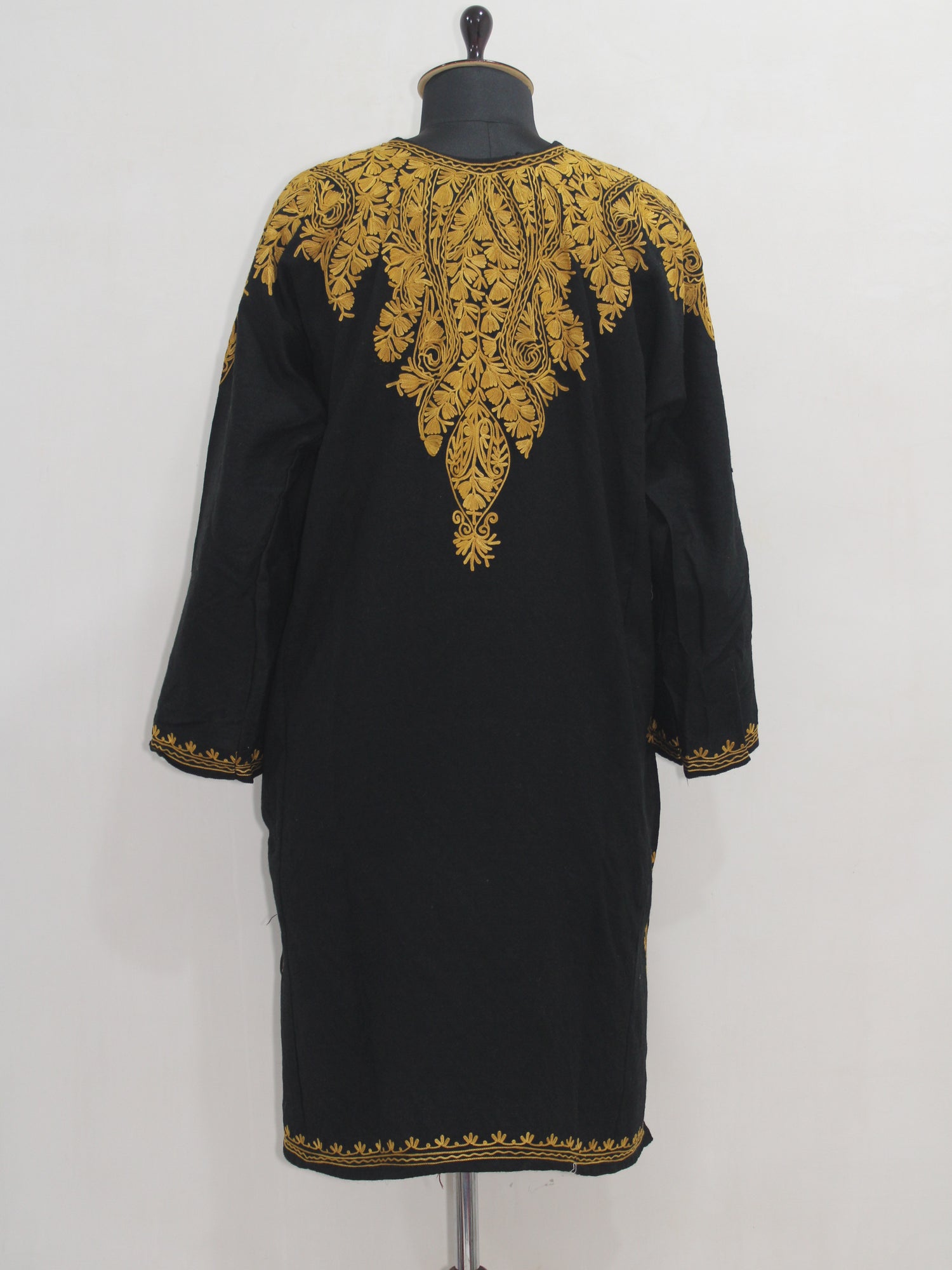 Kashmiri Aari Embroidered Woolen Pheran, Loose Fit Kurta for Women, Paisley Front Back Design