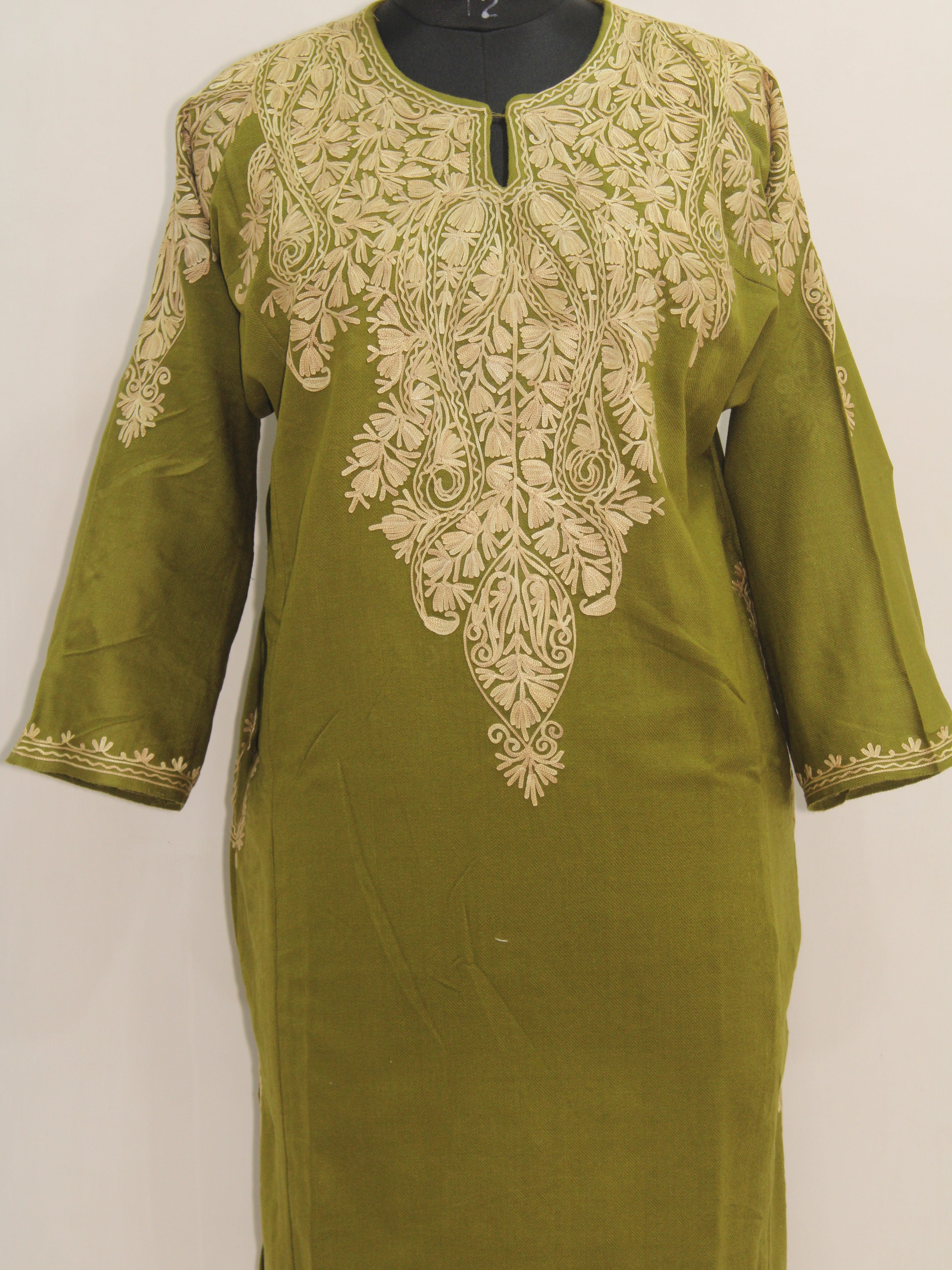 Kashmiri Aari Embroidered Woolen Pheran, Loose Fit Kurta for Women, Paisley Front Back Design
