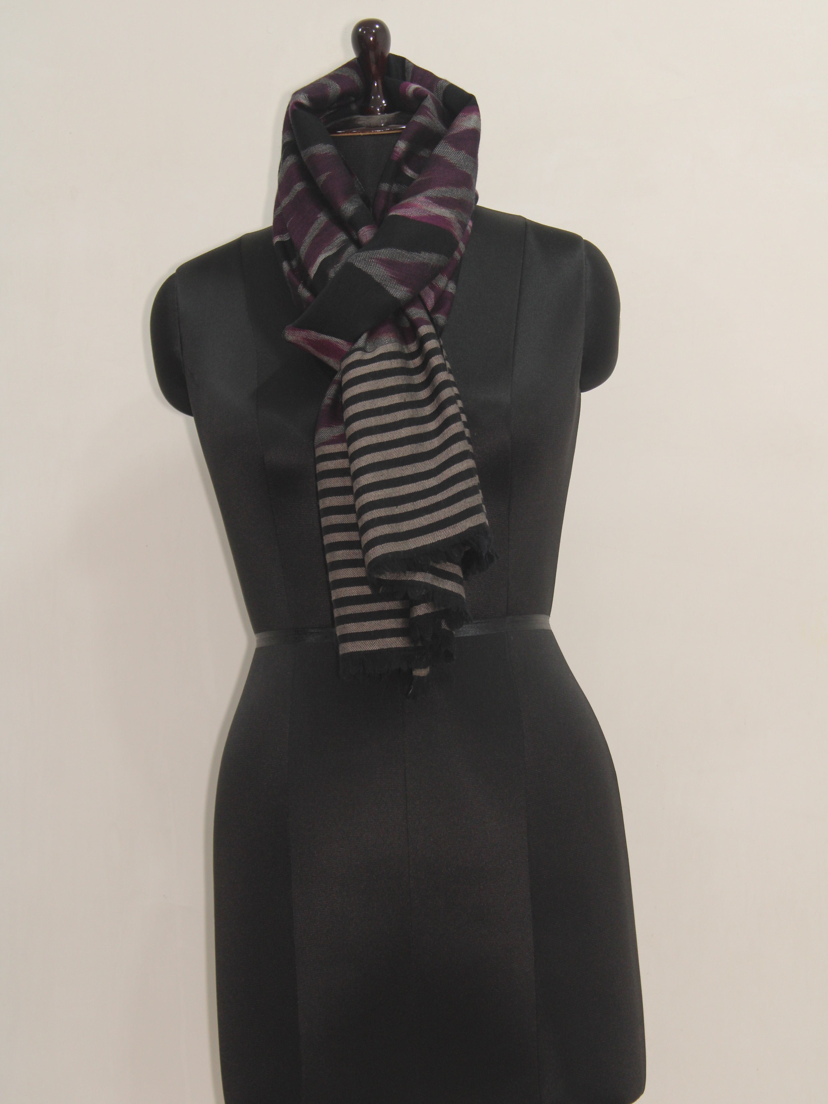 Pure Pashmina Handwoven Ikat Stole / Scarf