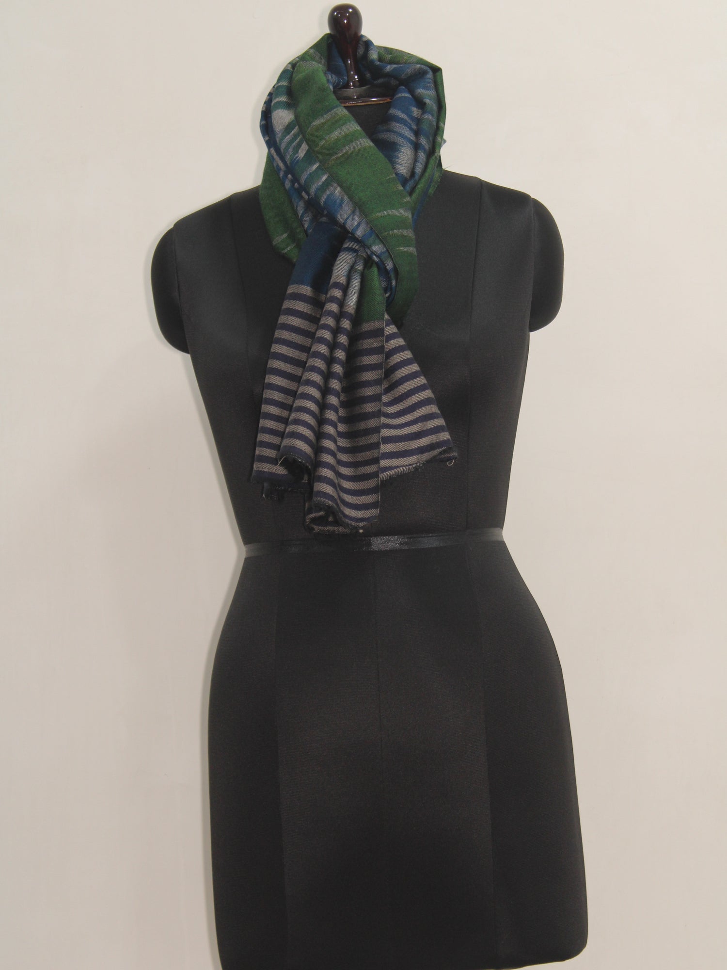 Handwoven Ikat Pure Pashmina Stole / Scarf