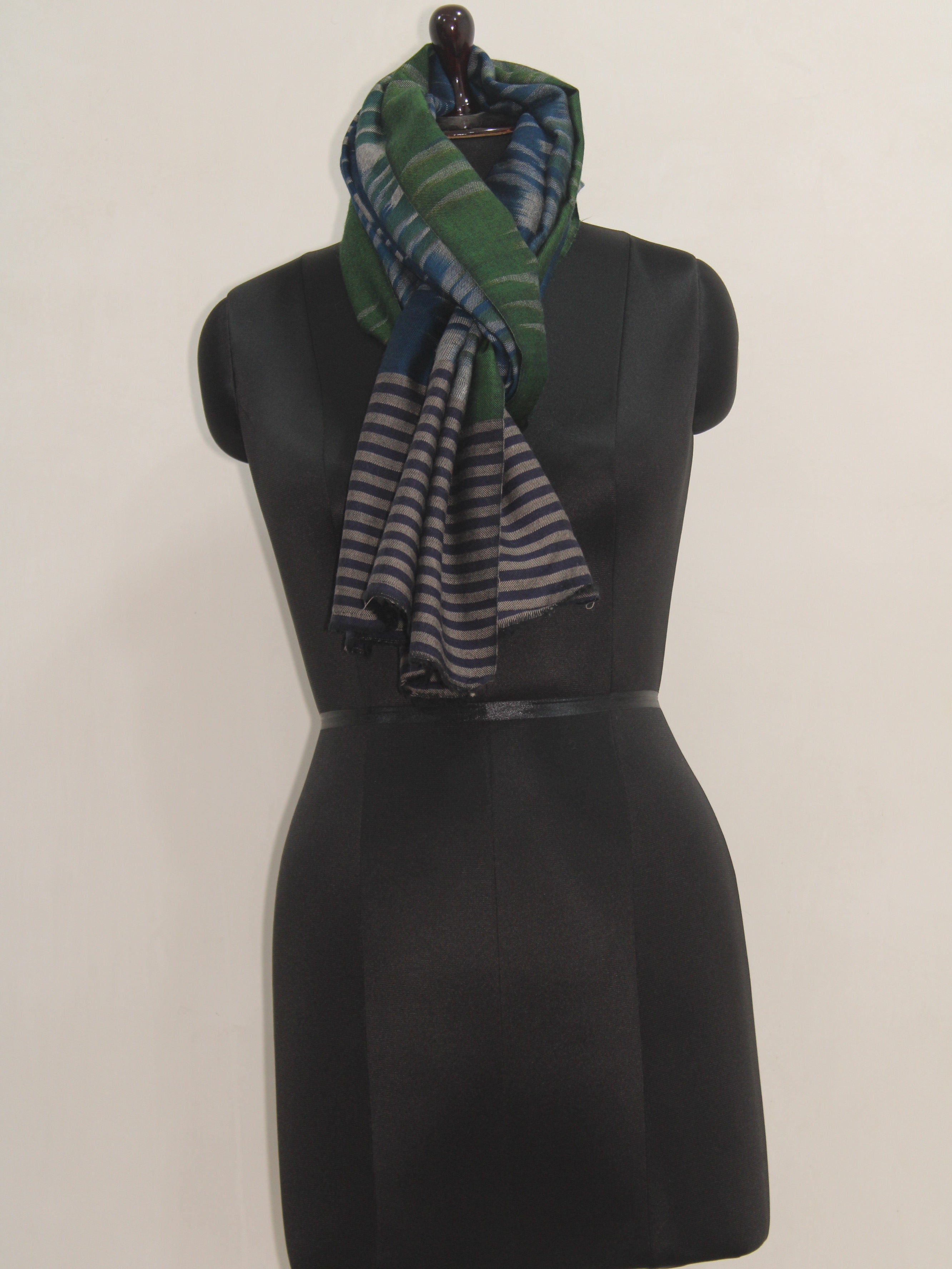 Handwoven Ikat Pure Pashmina Stole / Scarf