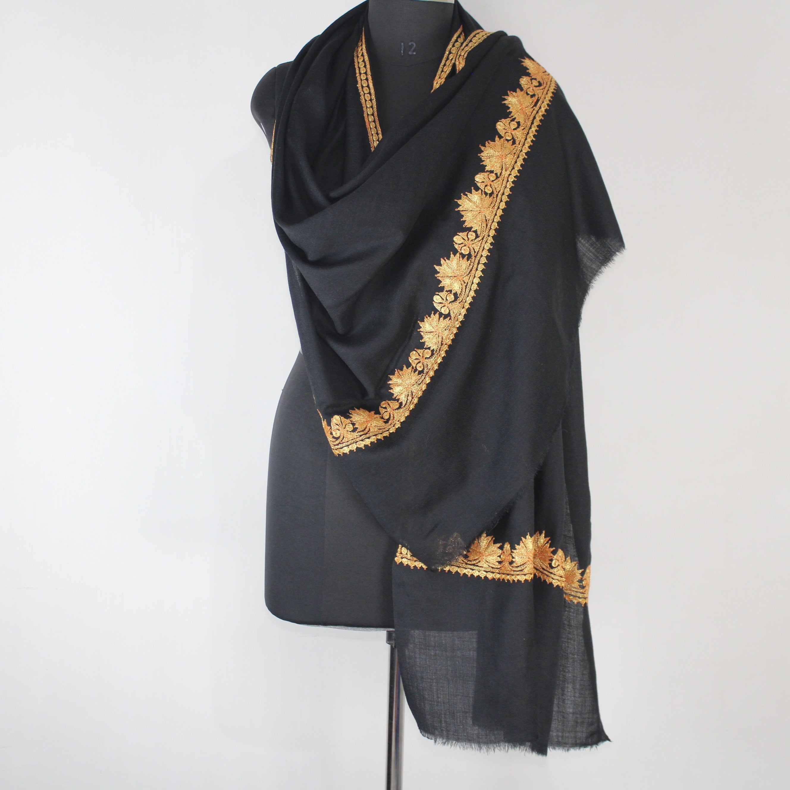 Kashmiri Tilla Embroidery Scarf, Merino Wool Wrap, Winter Scarf, Kashmiri Handmade Shawl/Wrap, Tilla Stole,