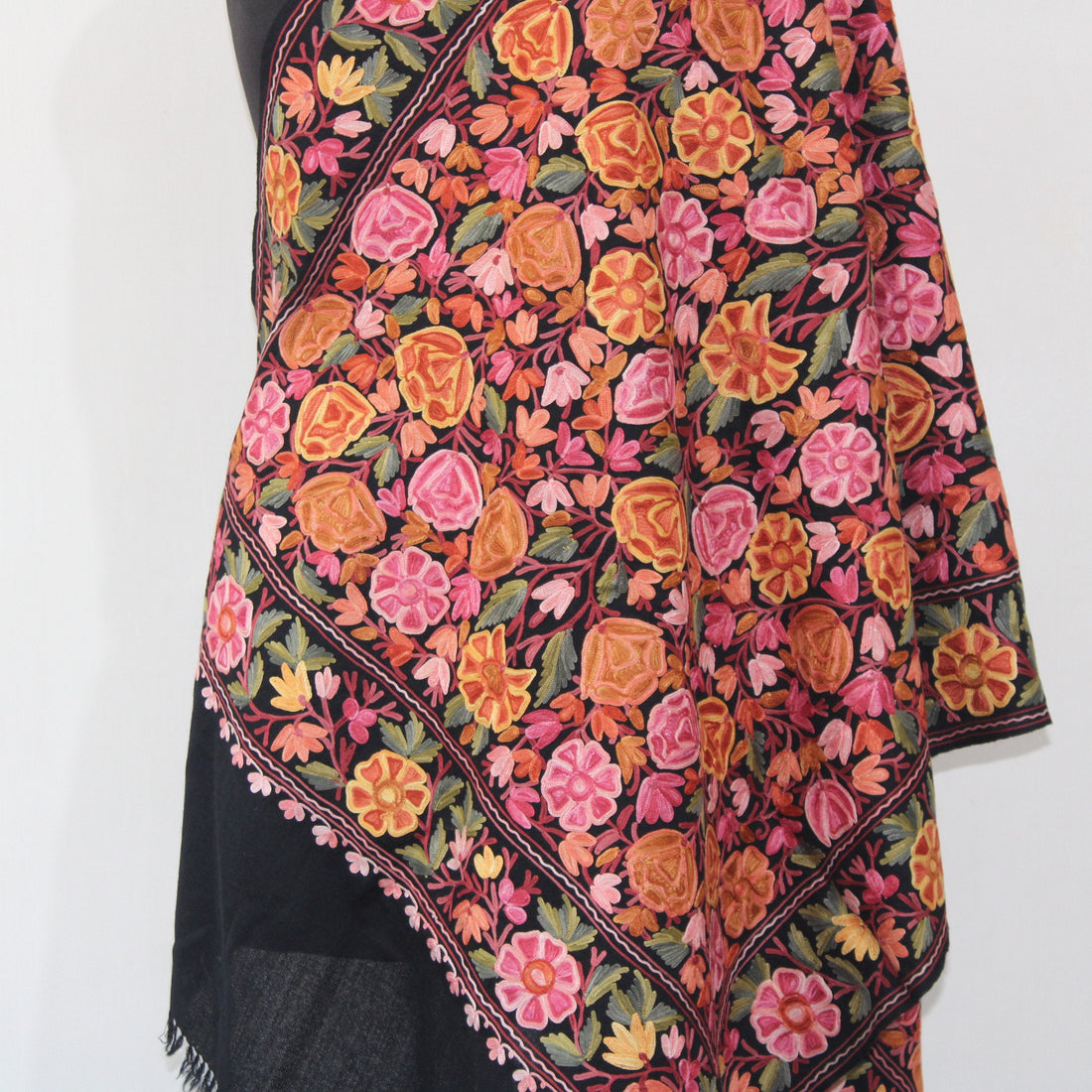 Handmade Kashmiri Merino Wool Stole, Intricate Aari Embroidery, Cozy Black Scarf