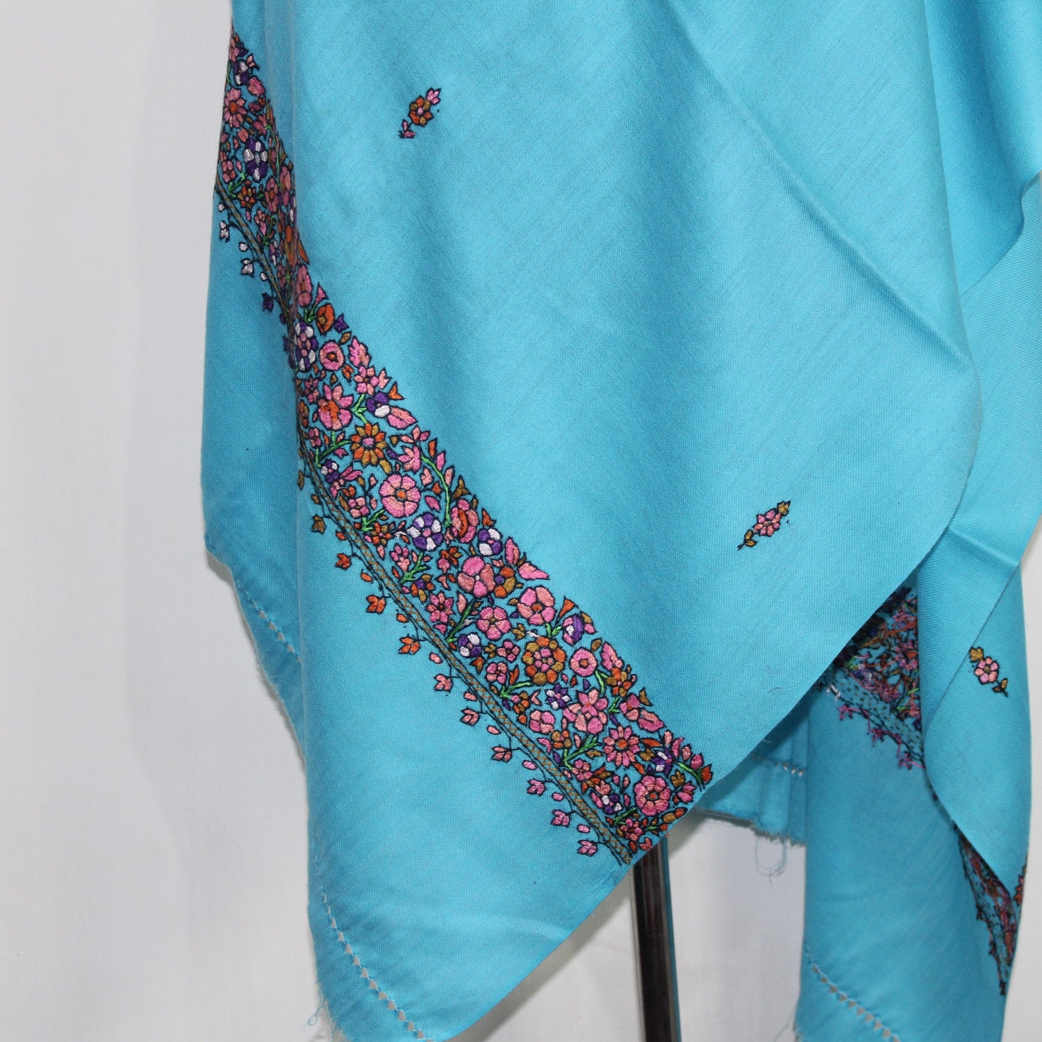Kashmiri paper mache Embroidery Scarf, woolen Scarf, Kashmiri Handmade Stole/Wrap, handwork stole, ferozi Stole, 70cm * 200cm,