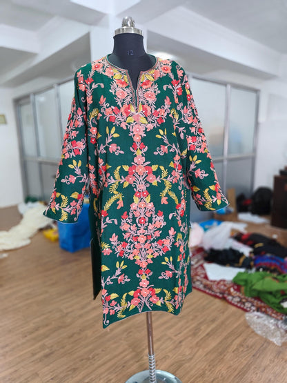 Kashmiri Pheran, Aari Embroidered Pheran, Women Tunics, Indian Kurtis, Ethnic Wear, Indo Western Wear, Traditional Pheran, Woollen Kurti