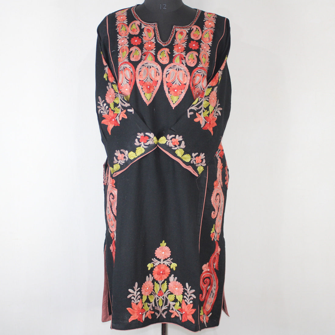 Kashmiri Pheran, Aari Embroidered Pheran, Women Tunics, Indian Kurtis, Ethnic Wear, Indo Western Wear, Traditional Pheran