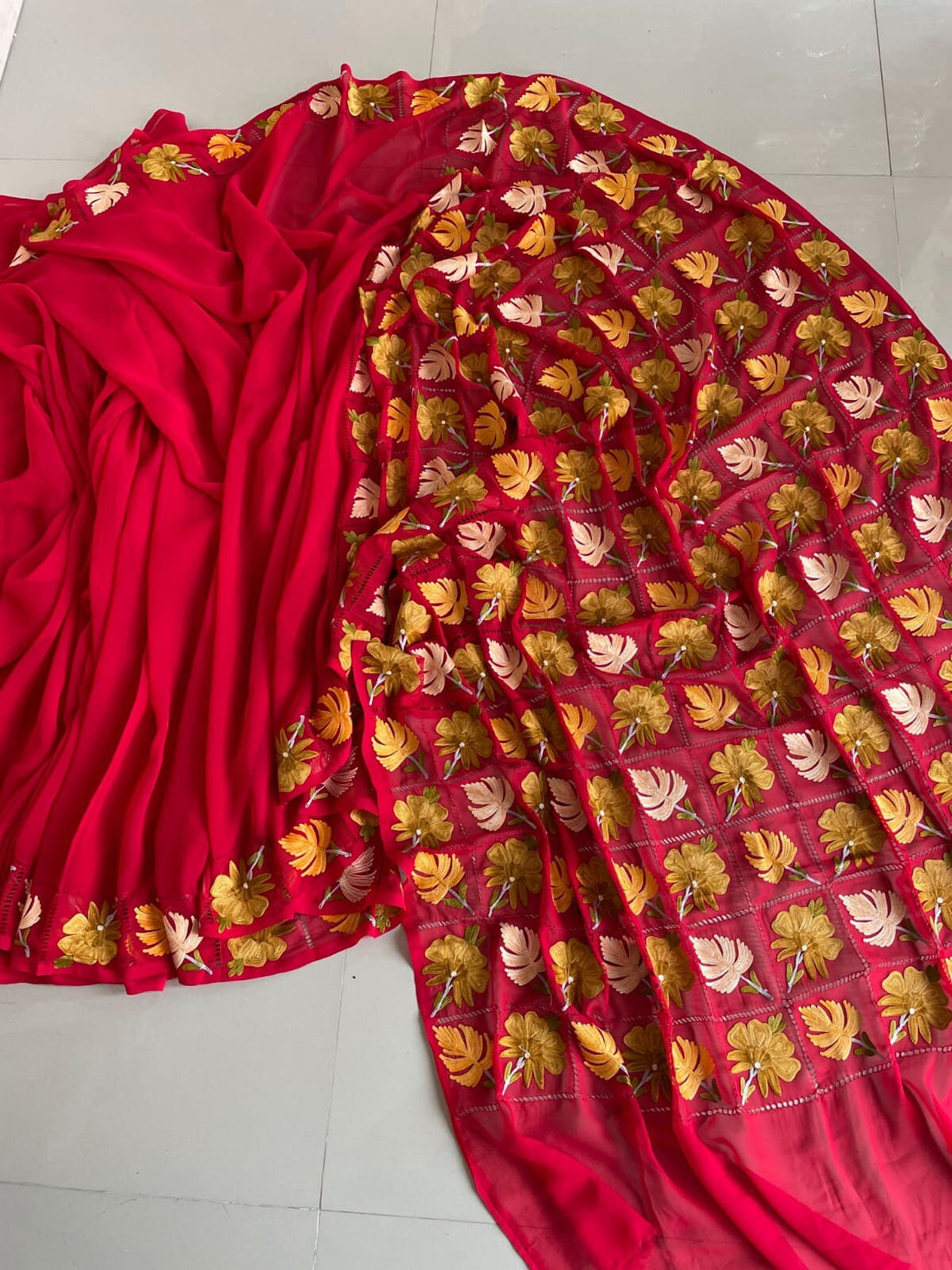 Kashmiri Embroidered Saree, Georgette Saree With Blouse, Georgette Saree, Kashmiri Sari , Indian Saree For Womens,