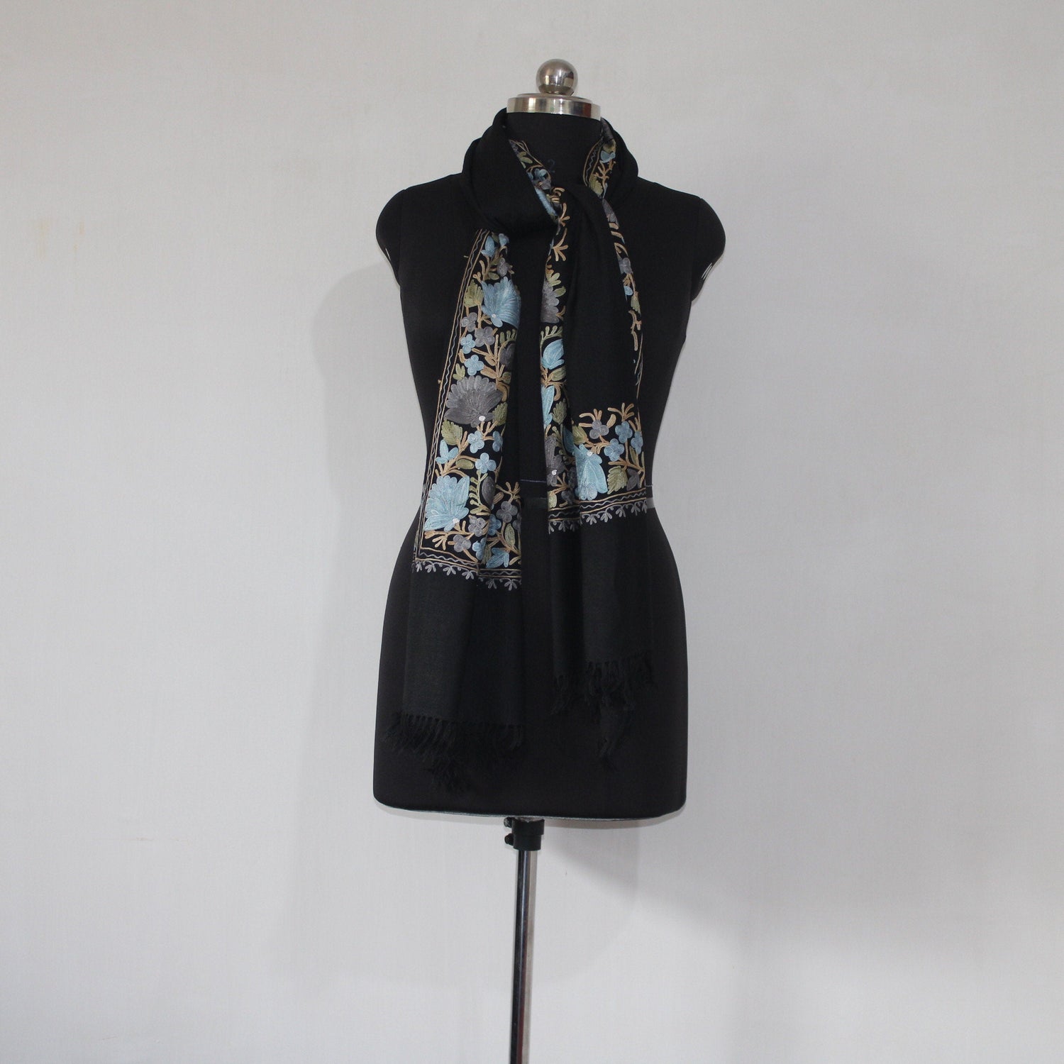 Kashmiri Embroidered Scarf, Fine Merino Wool Stole, Fine Wool Scarf, Embroidered Wraps, Kashmiri Stole, Black Stole, BATIN® BATIN