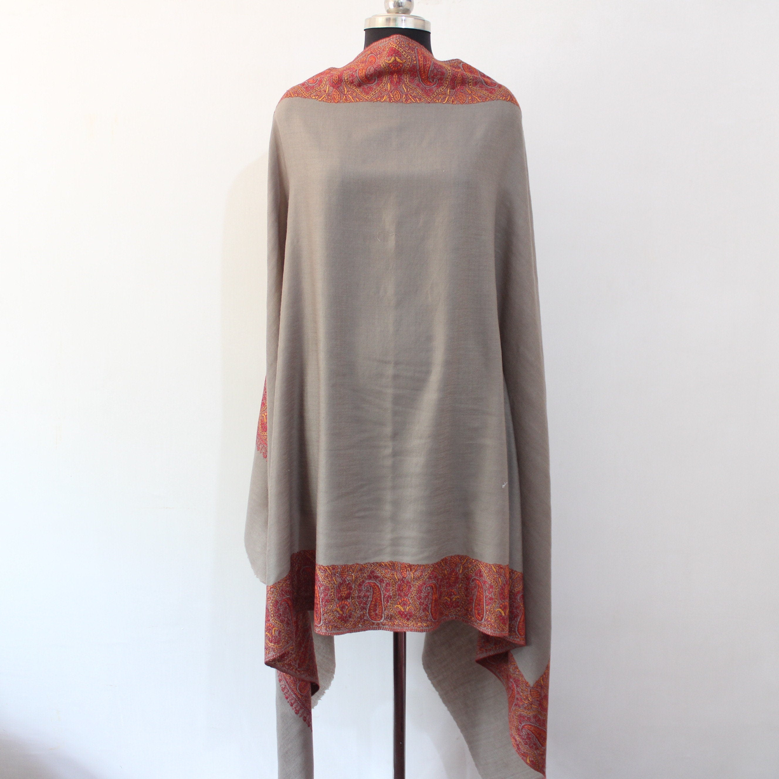 Hand Embroidered Merino Wool Shawl: Kashmiri Sozni Paisley Wrap BATIN