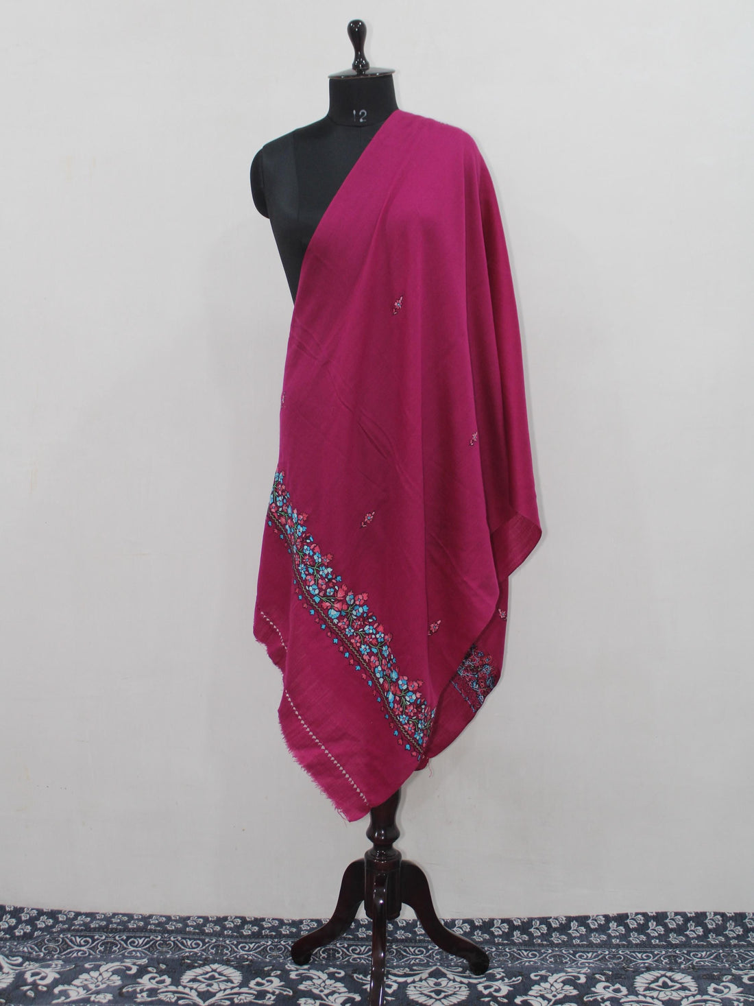 Hand Embroidered Merino Wool Stole: Kashmiri Paper Mache Design BATIN